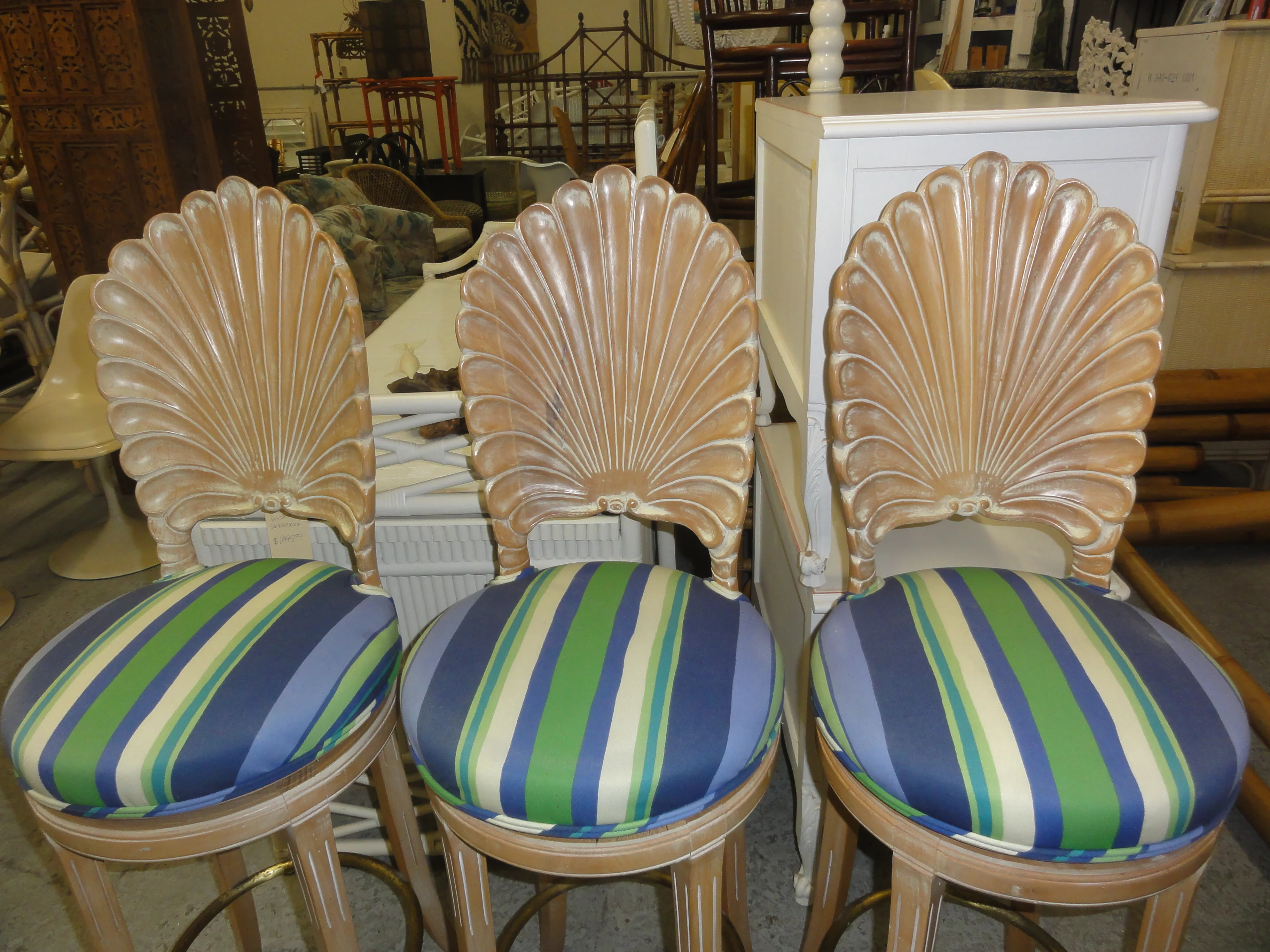 3 Swivel Shell Back Bar Stools - Image 4