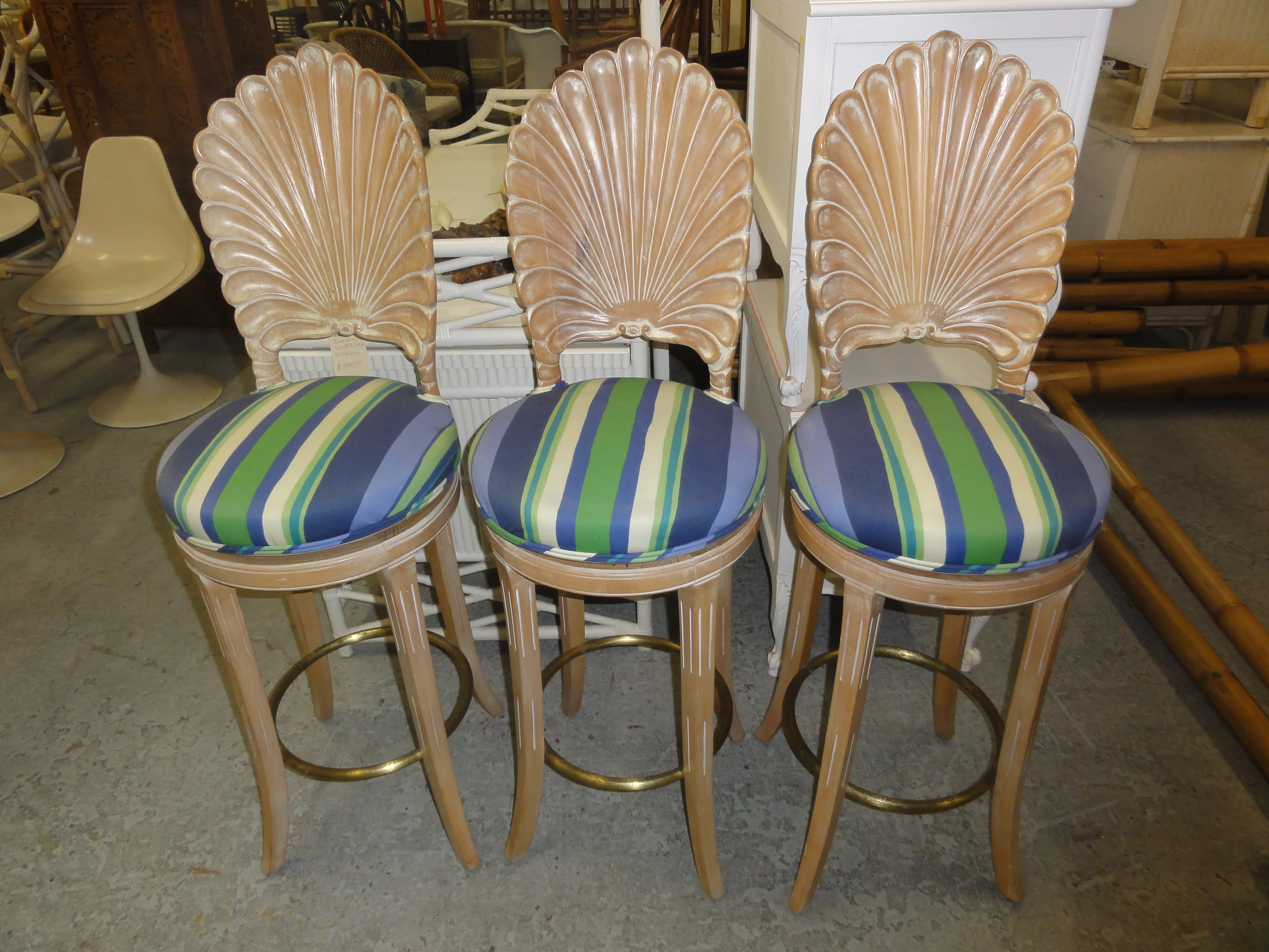3 Swivel Shell Back Bar Stools - Image 5