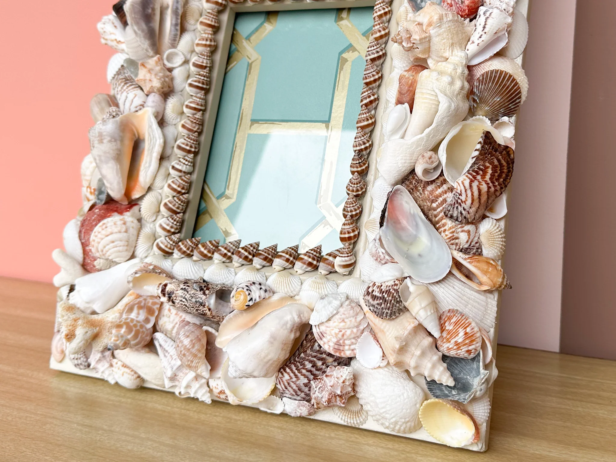 Bahamian Shell Frame - Image 2