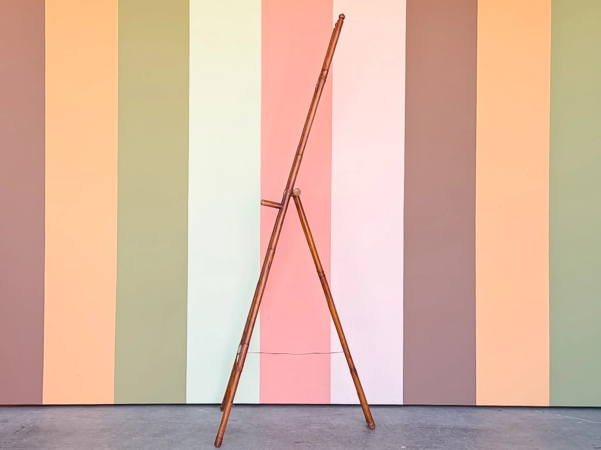 Bamboo Easel - Image 3