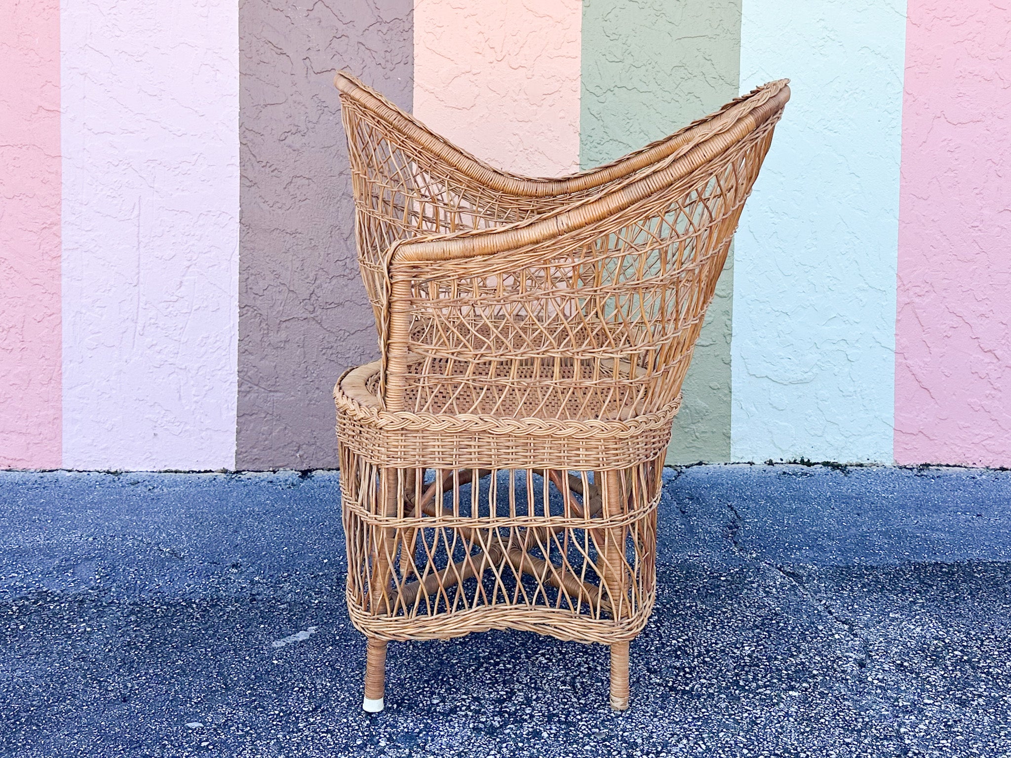 Braided Rattan Kissing Bench - Image 4