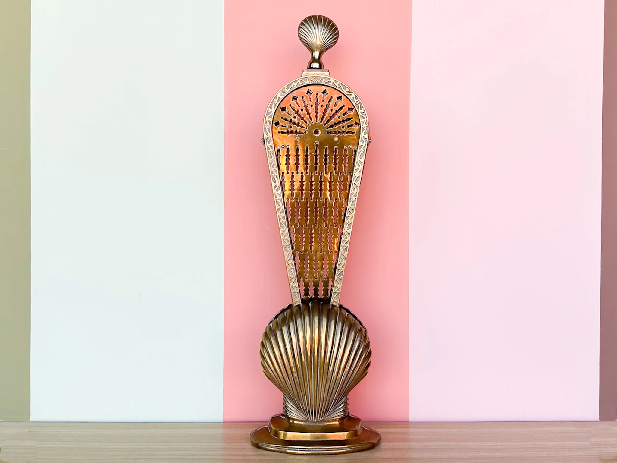 Brass Shell Fireplace Screen - Image 8