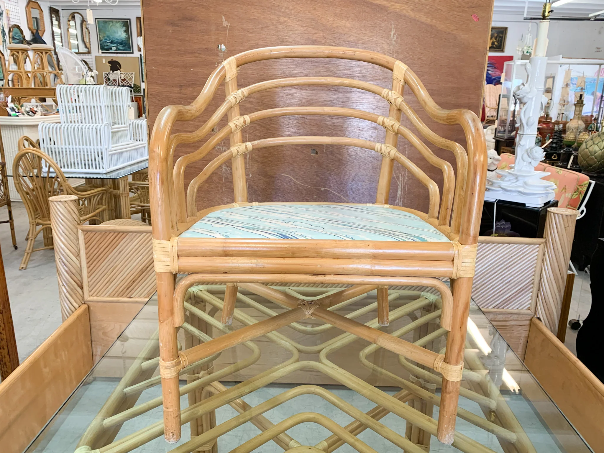 Brown Jordan Rattan Table and Chairs - Image 6