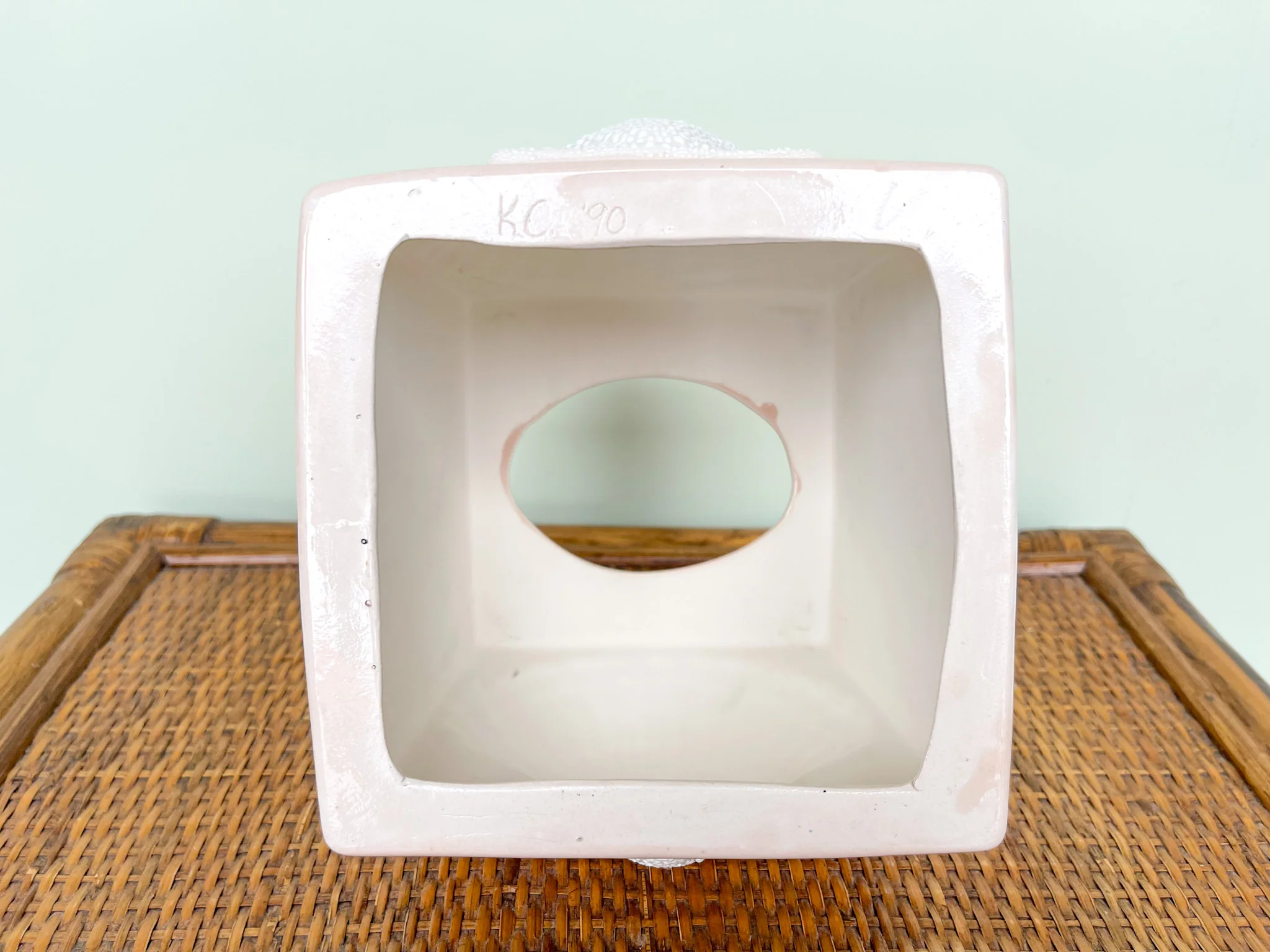 Ceramic Seashell Tissue Box - Image 3