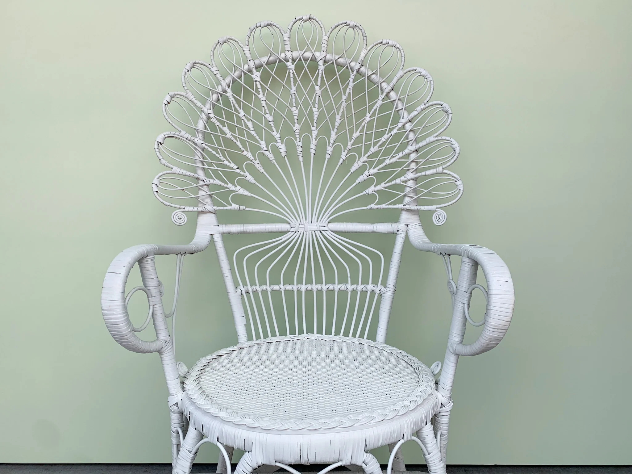 Chic Fiddlehead Statement Chair - Image 7