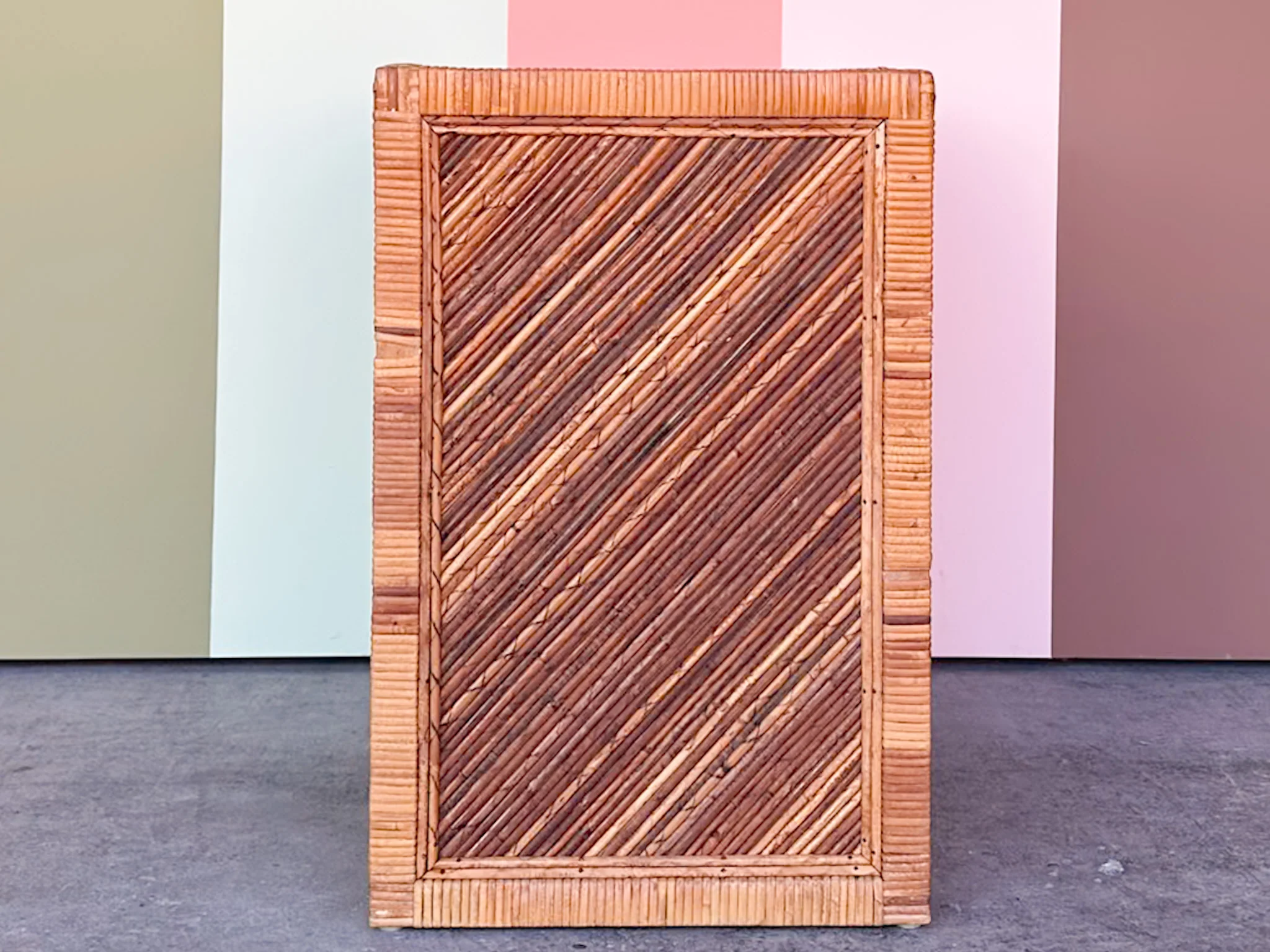 Coastal Chic Pencil Reed Chest - Image 3