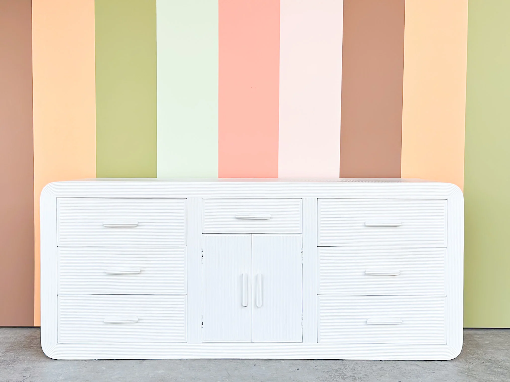 Coastal Chic Pencil Reed Dresser - Image 2