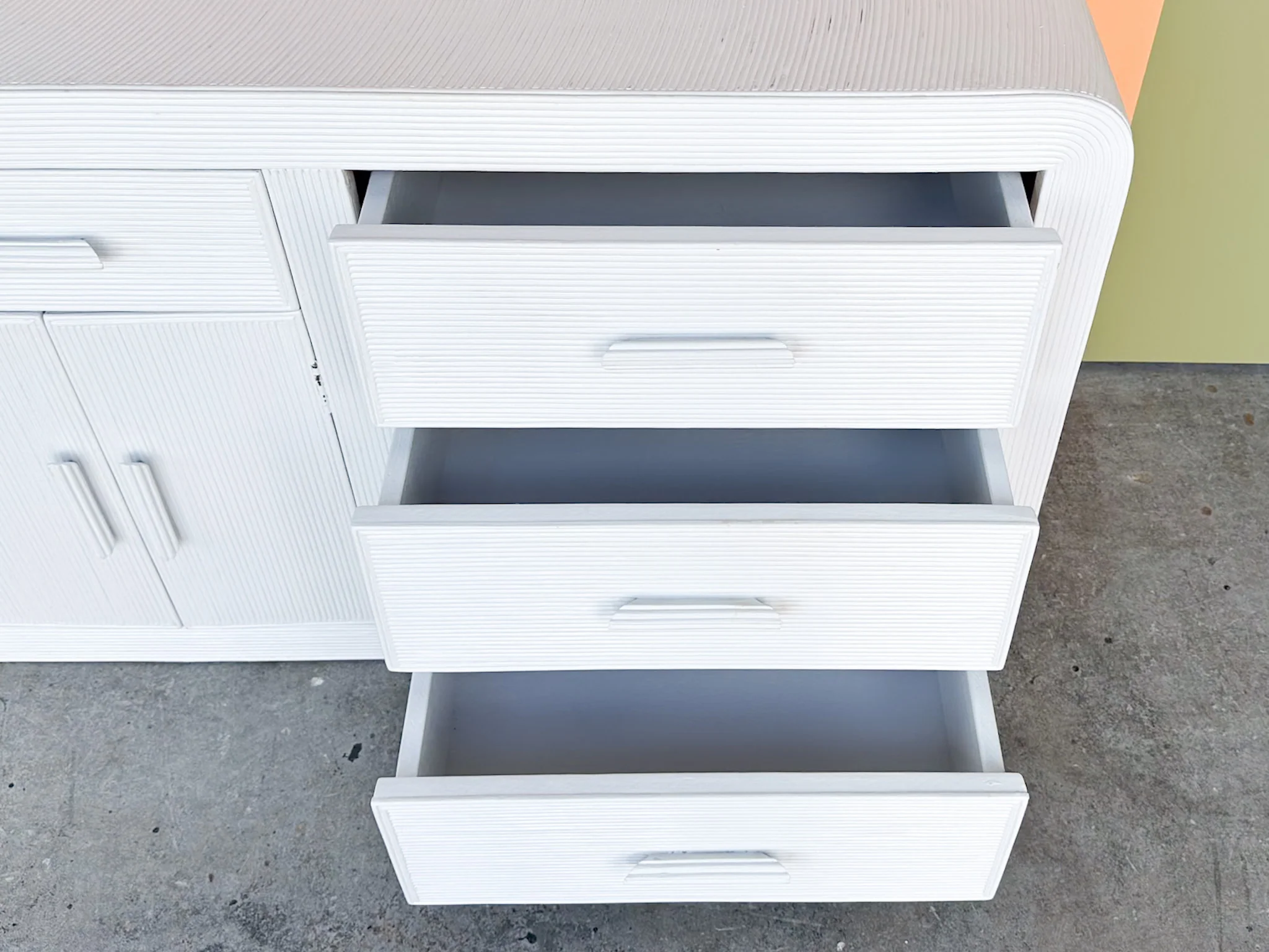 Coastal Chic Pencil Reed Dresser - Image 7
