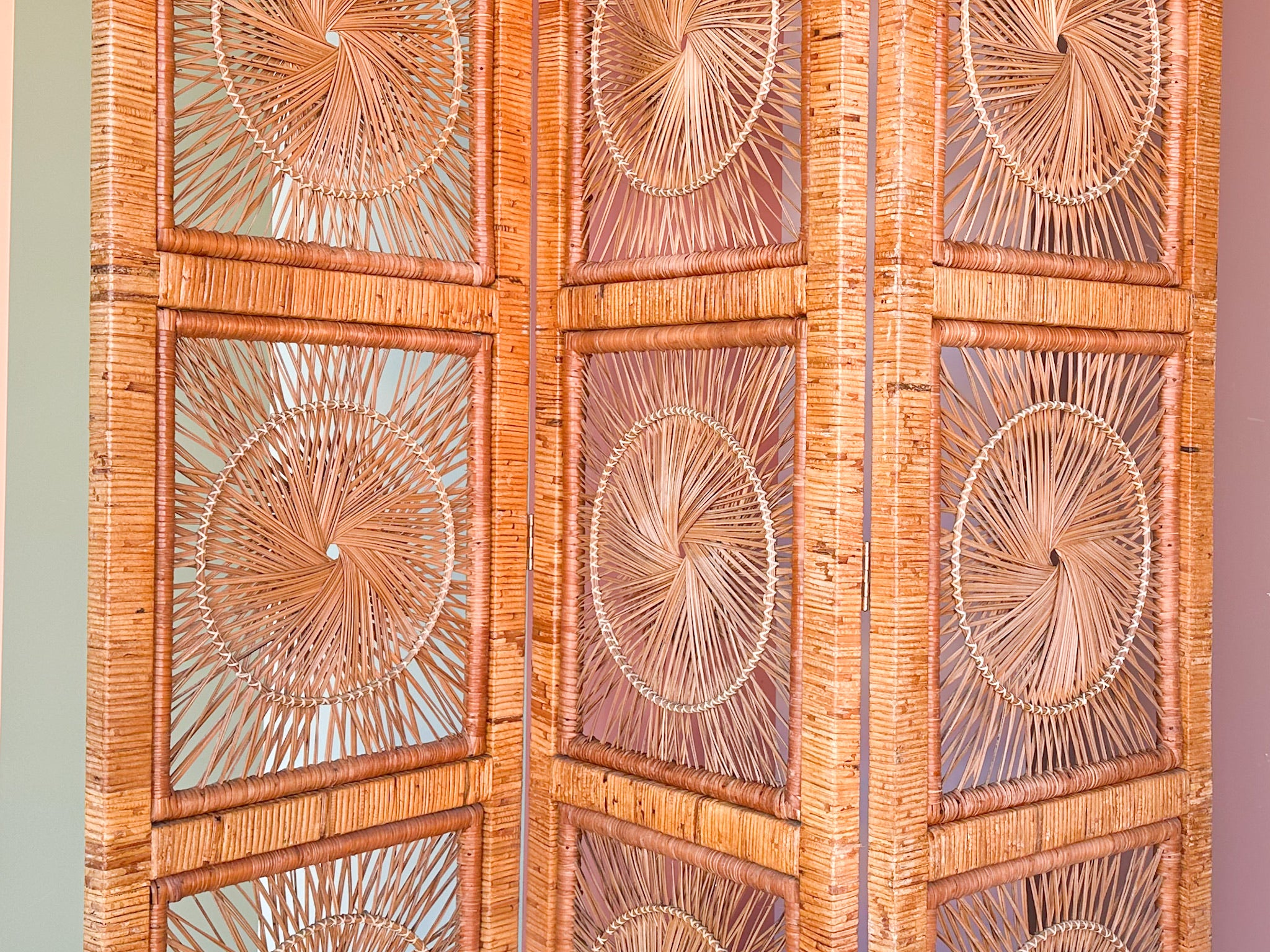Coastal Rattan Arch Screen - Image 10