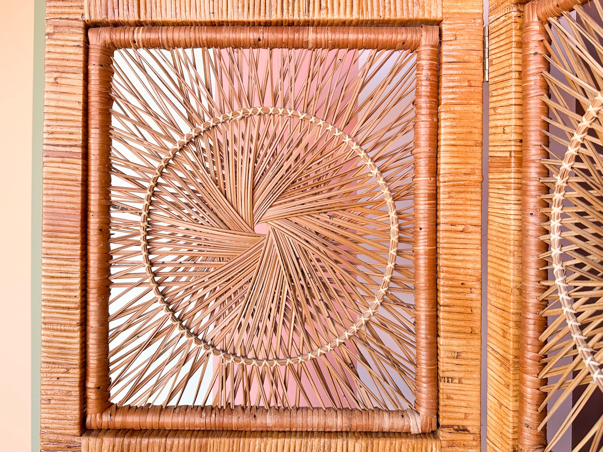 Coastal Rattan Arch Screen - Image 4