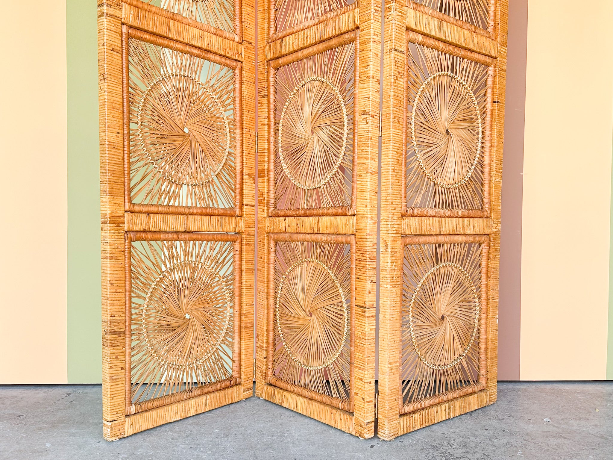 Coastal Rattan Arch Screen - Image 9