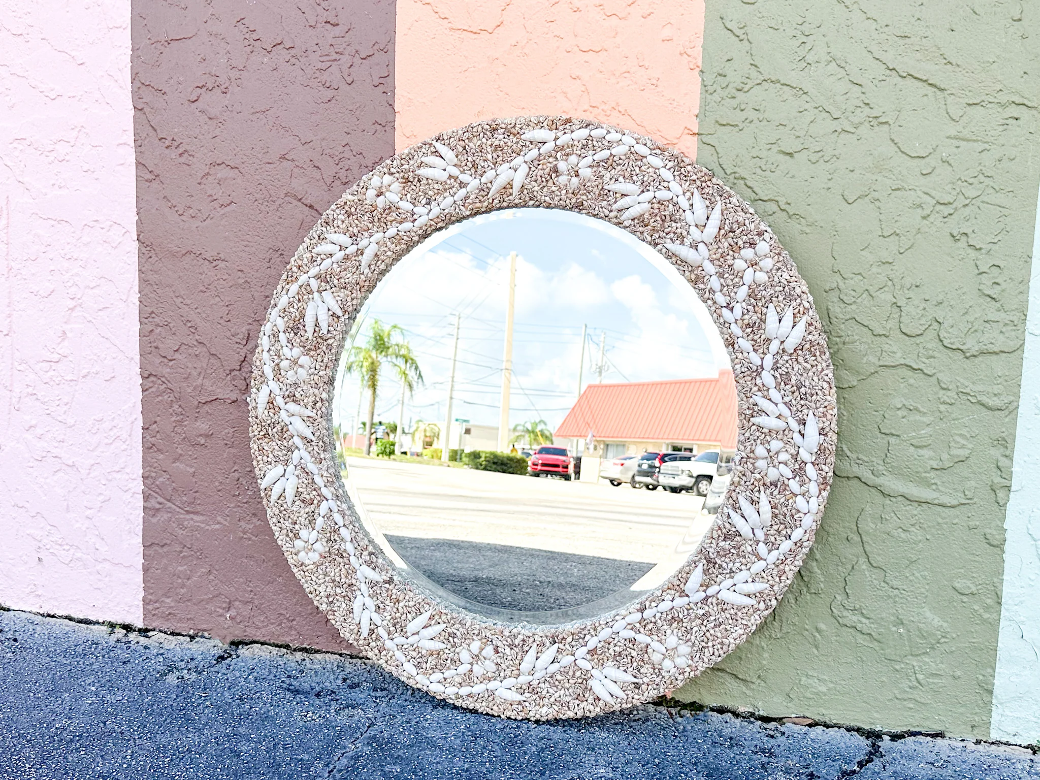 Coastal Round Shell Mirror - Image 2