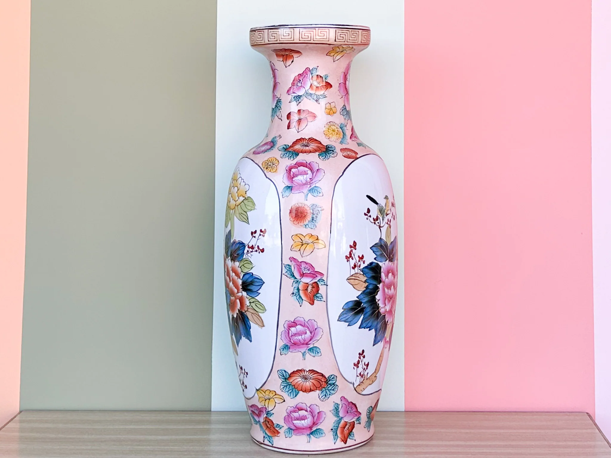 Colorful Large Chinoiserie Vase - Image 3