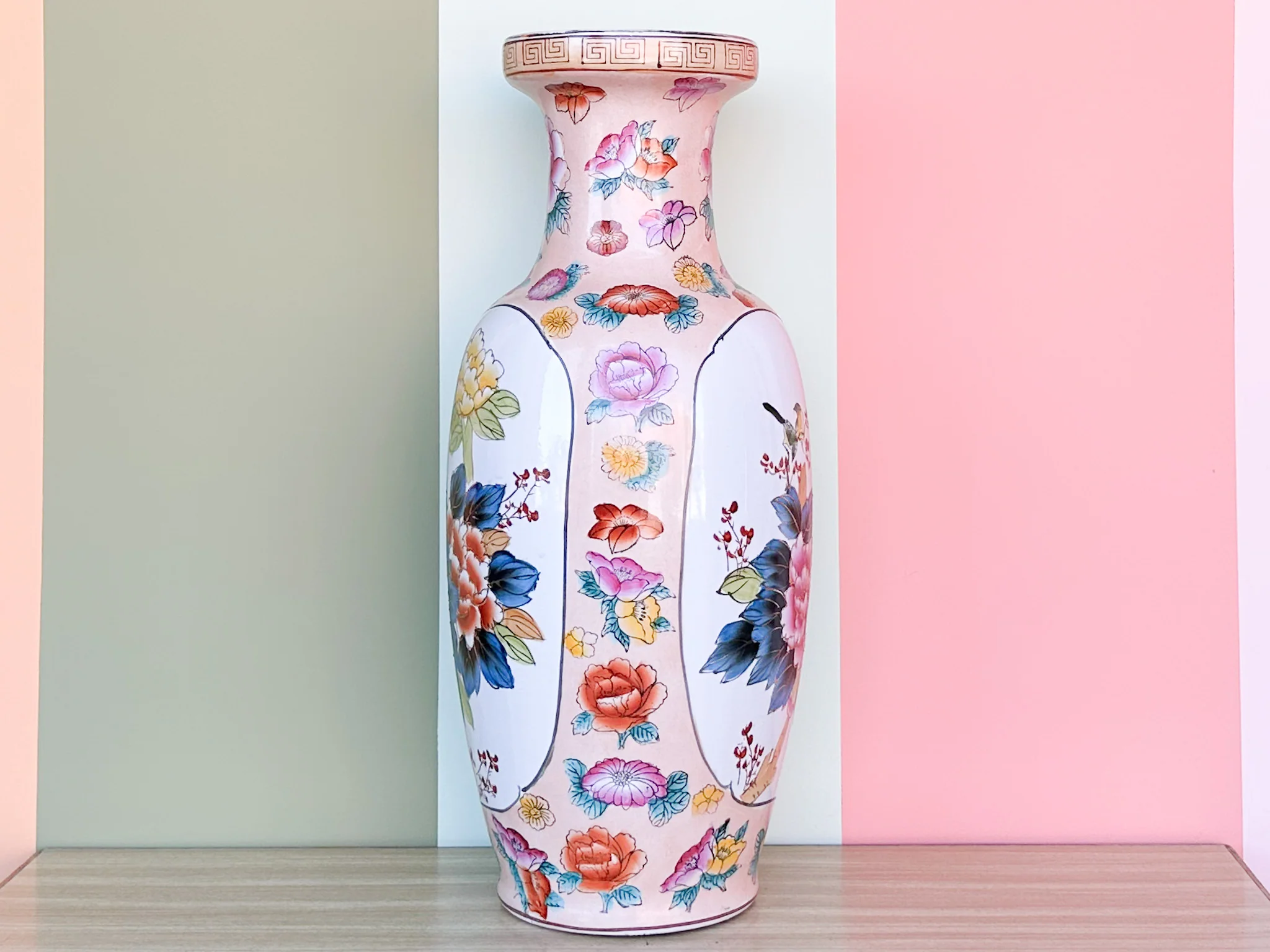 Colorful Large Chinoiserie Vase - Image 5