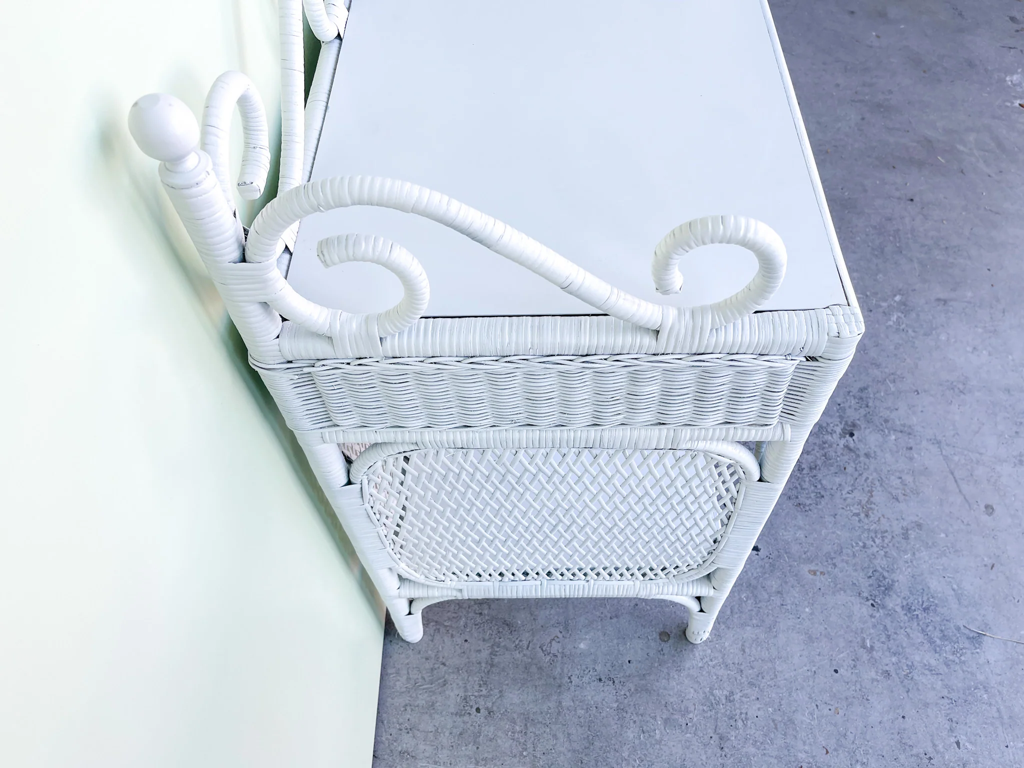 Curly Wicker Bar - Image 5