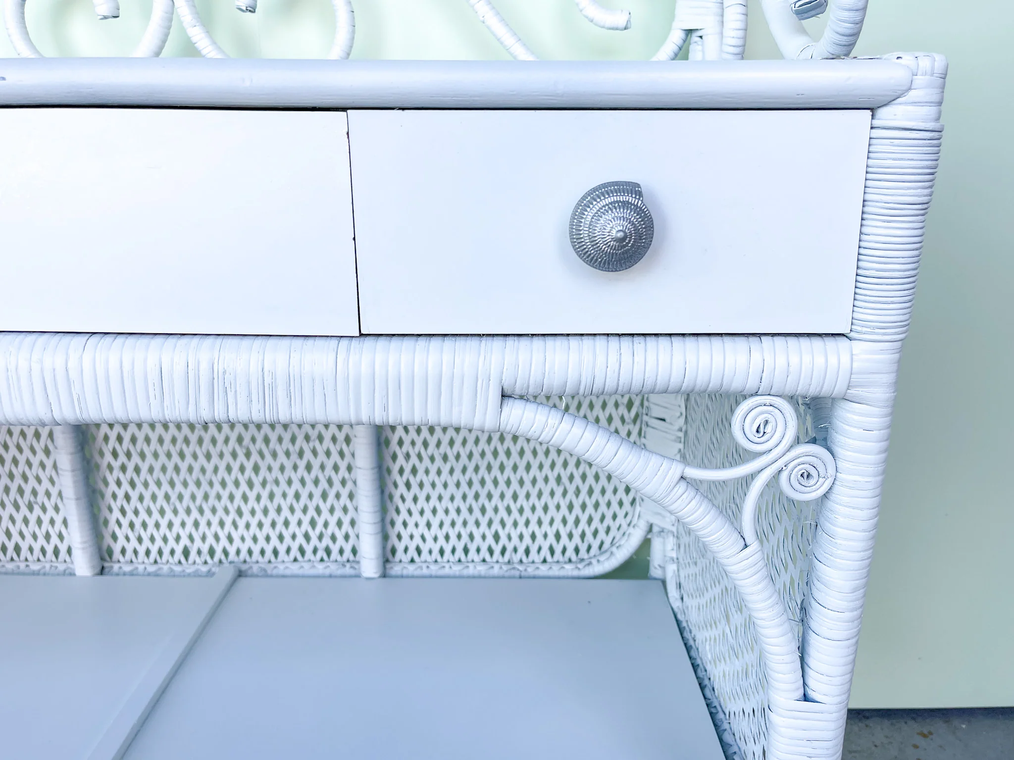 Curly Wicker Bar - Image 8