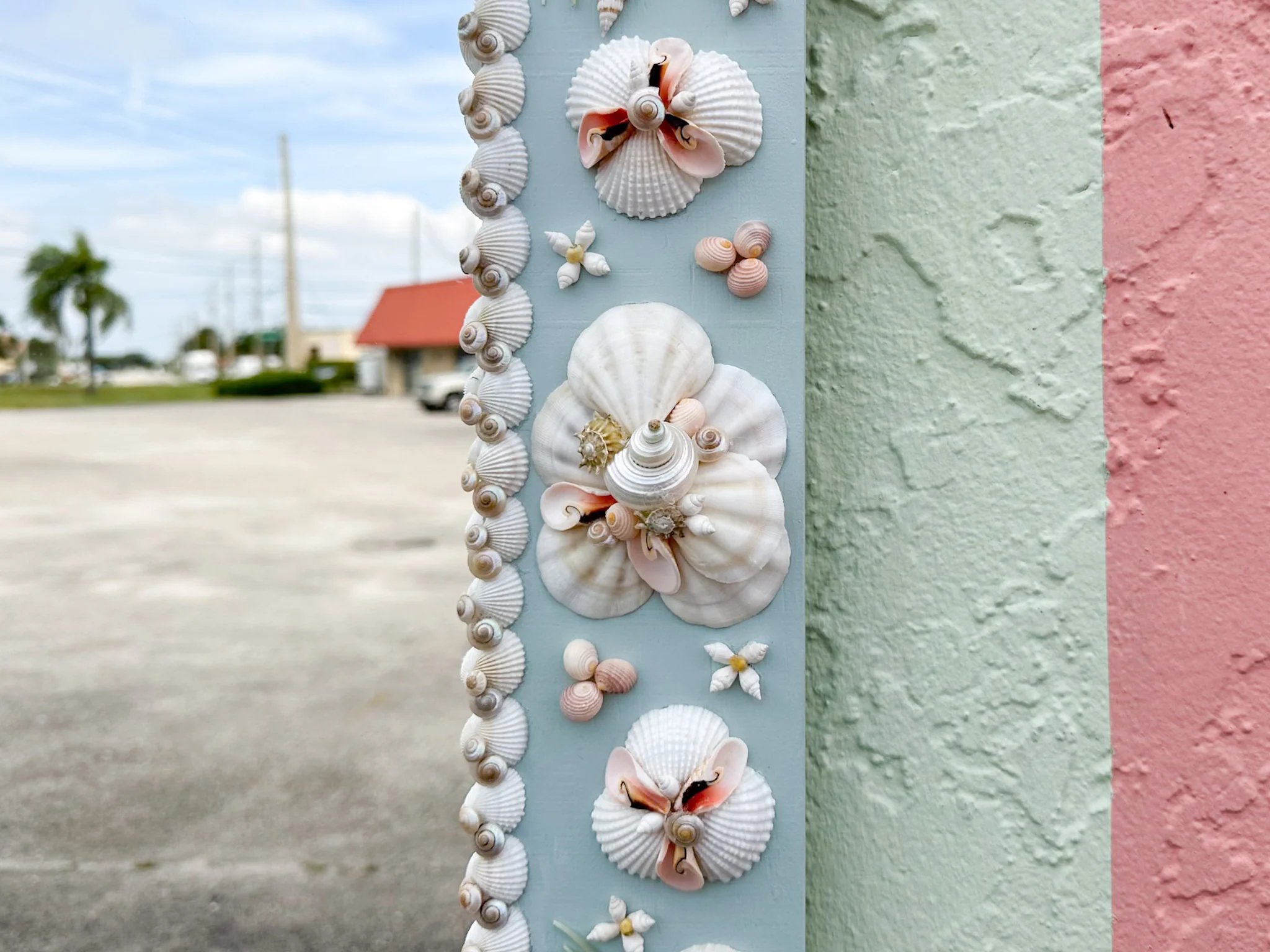 Custom Shell Flower Mirror - Image 9