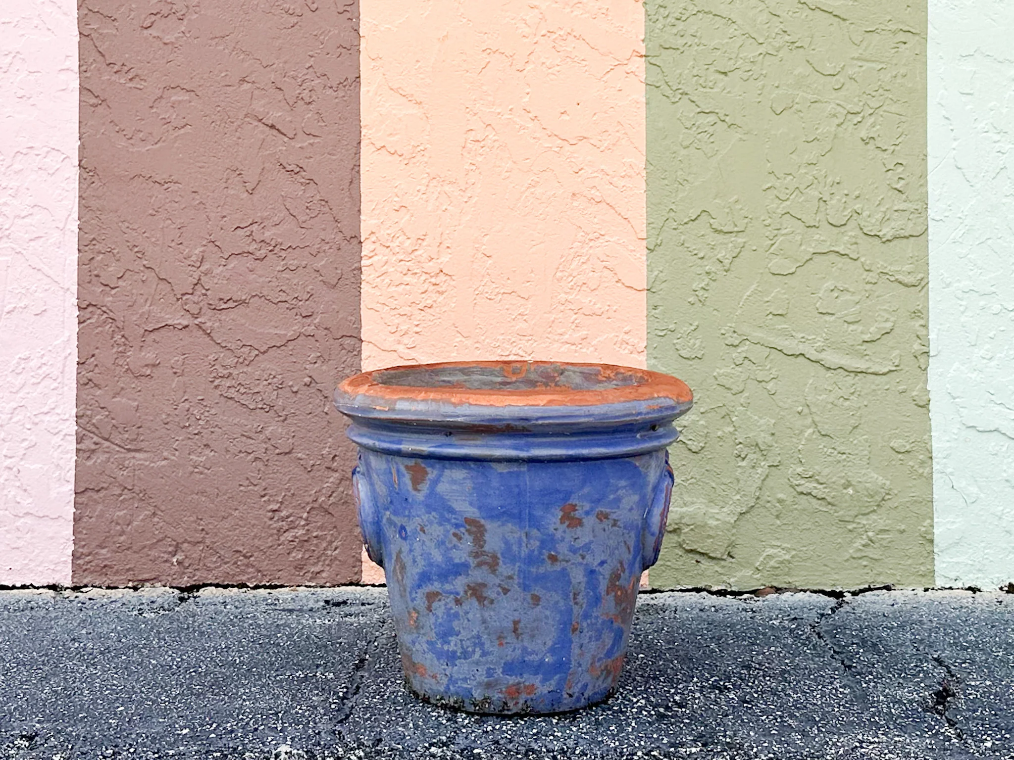 Distressed Omega Planter - Image 4