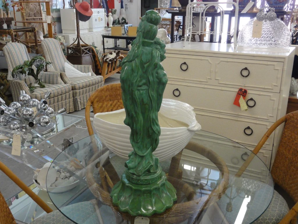Lovely Emerald Green Lady - Image 8
