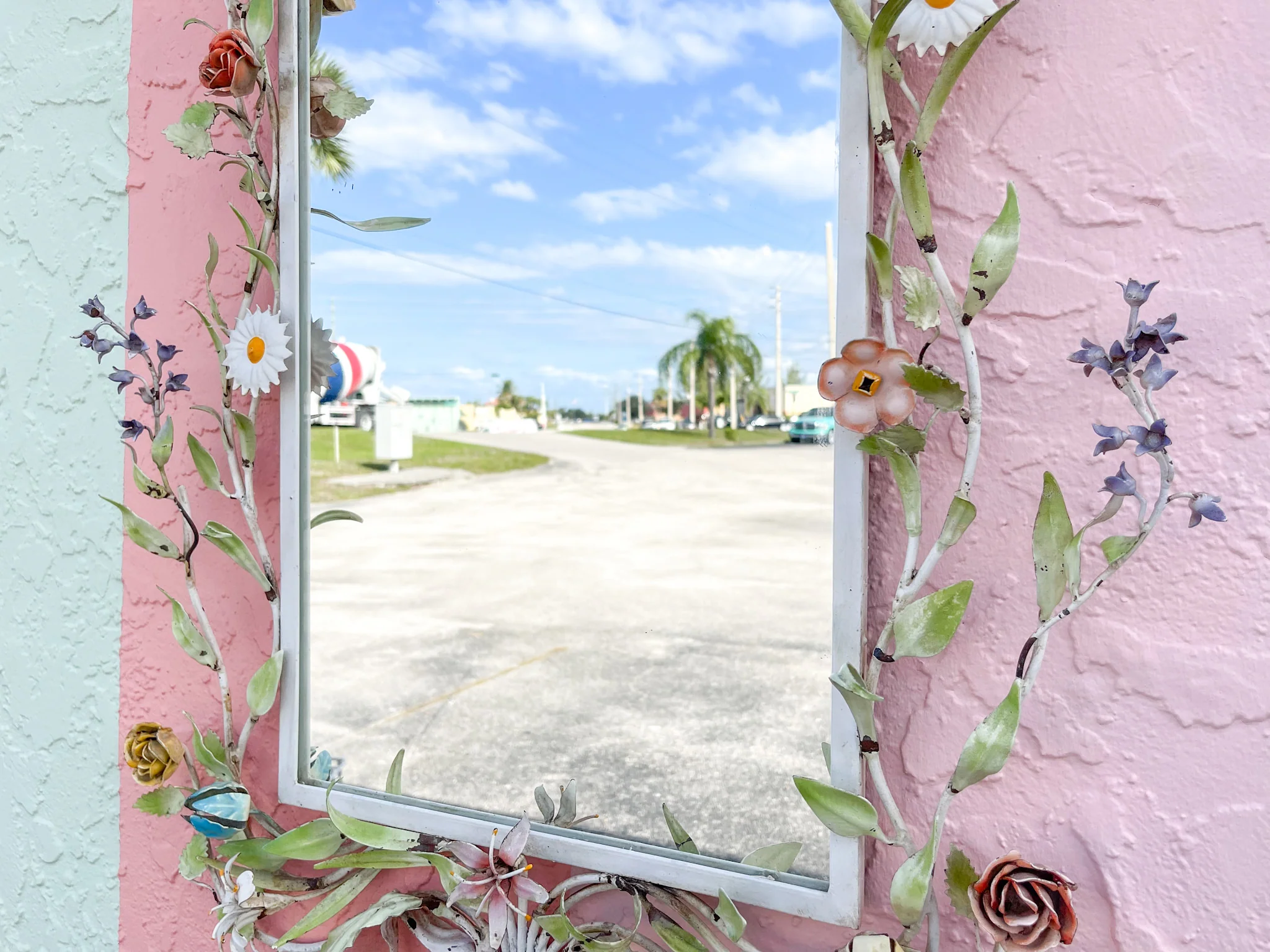 Fab Floral Tole Mirror - Image 3