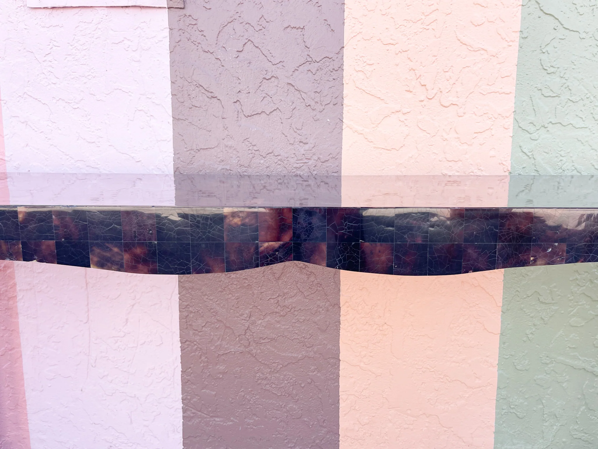 Fabulous Tessellated Pen Shell Console - Image 9