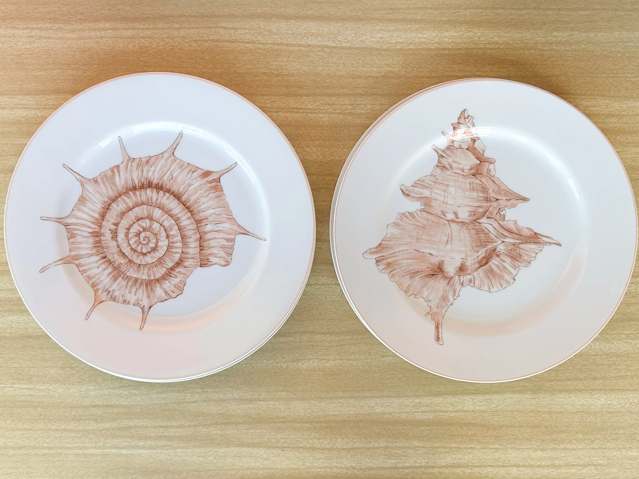 Set of Twenty Four Fitz and Floyd Coquille Dishes - Image 11