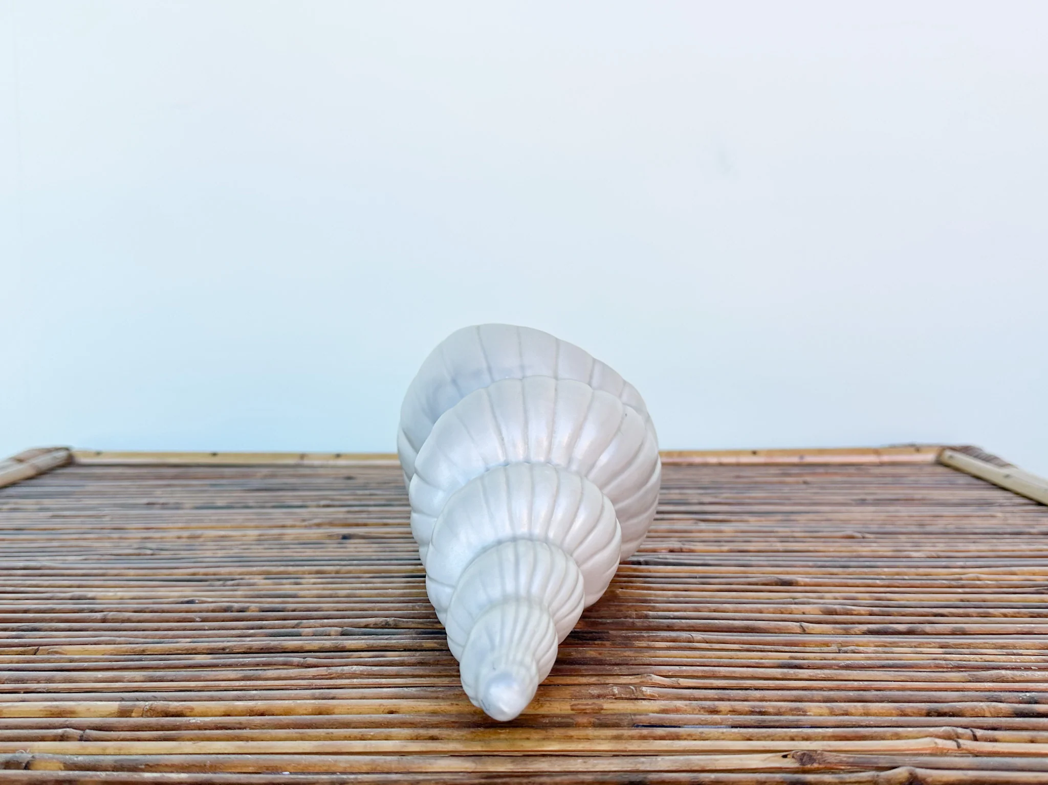 Fitz and Floyd Shell Cachepot - Image 3