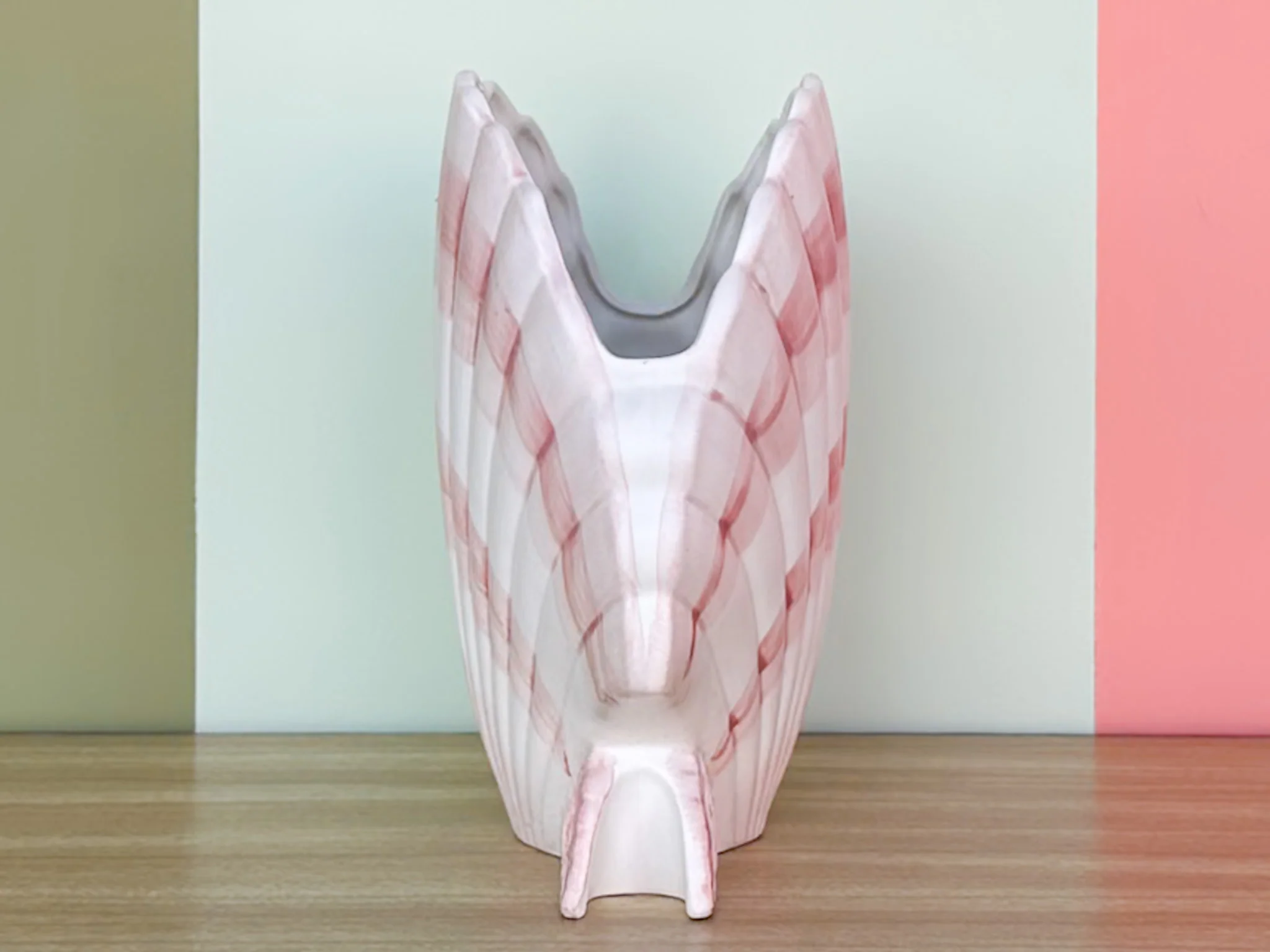 Fitz and Floyd Shell Vase - Image 2