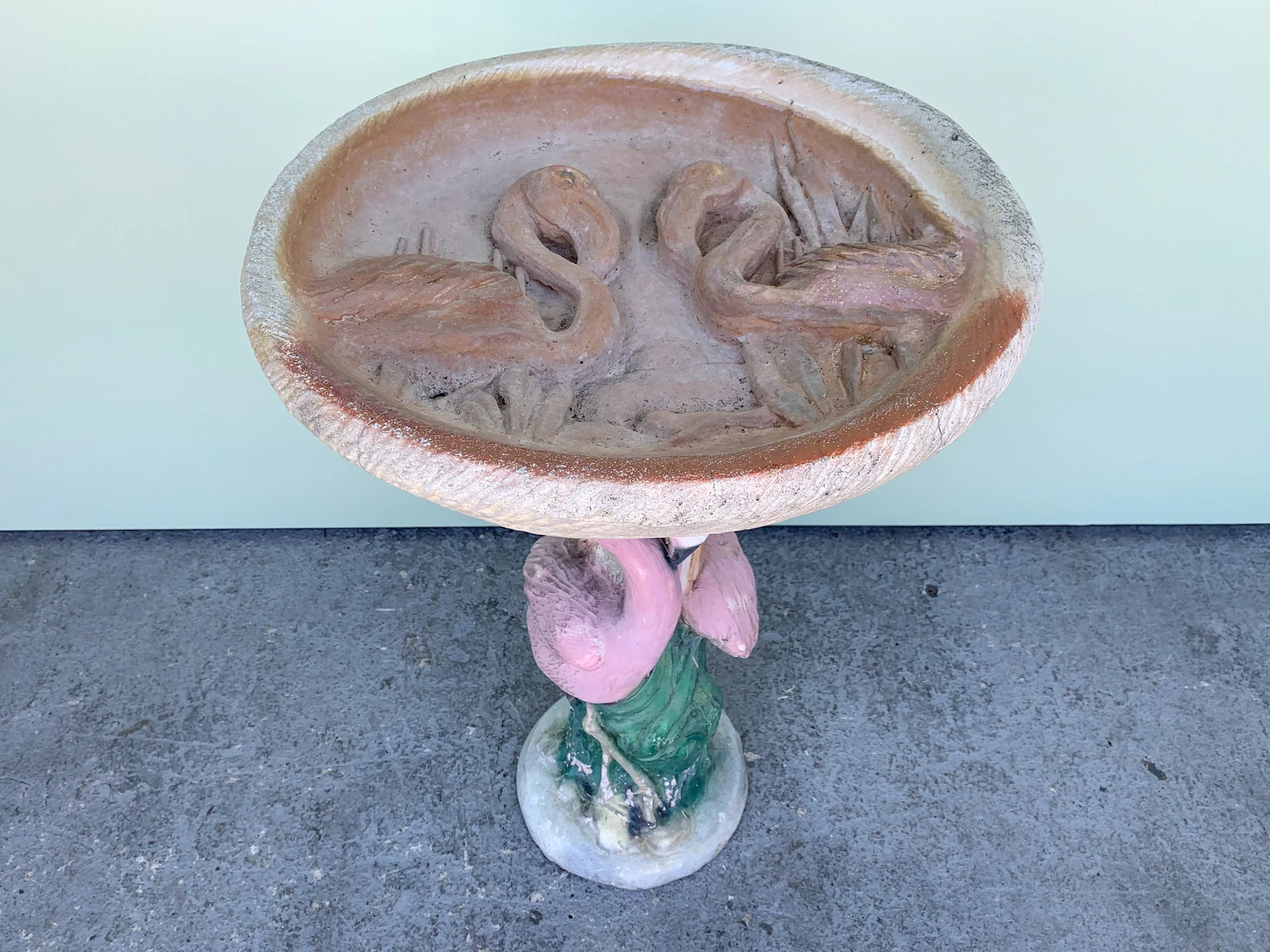 Flamingo Bird Bath - Image 4