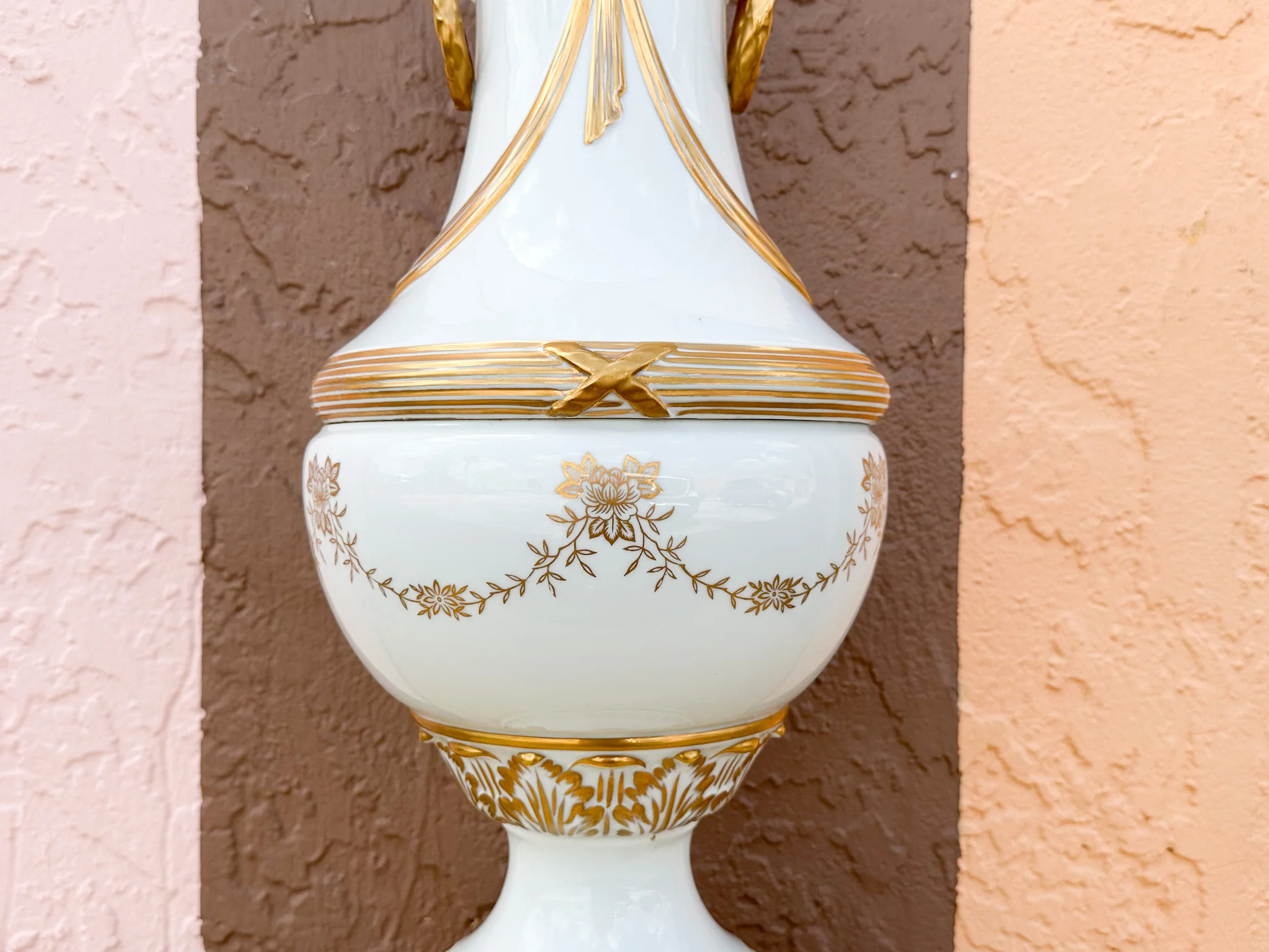 Giant Swag Urn Lamp - Image 6