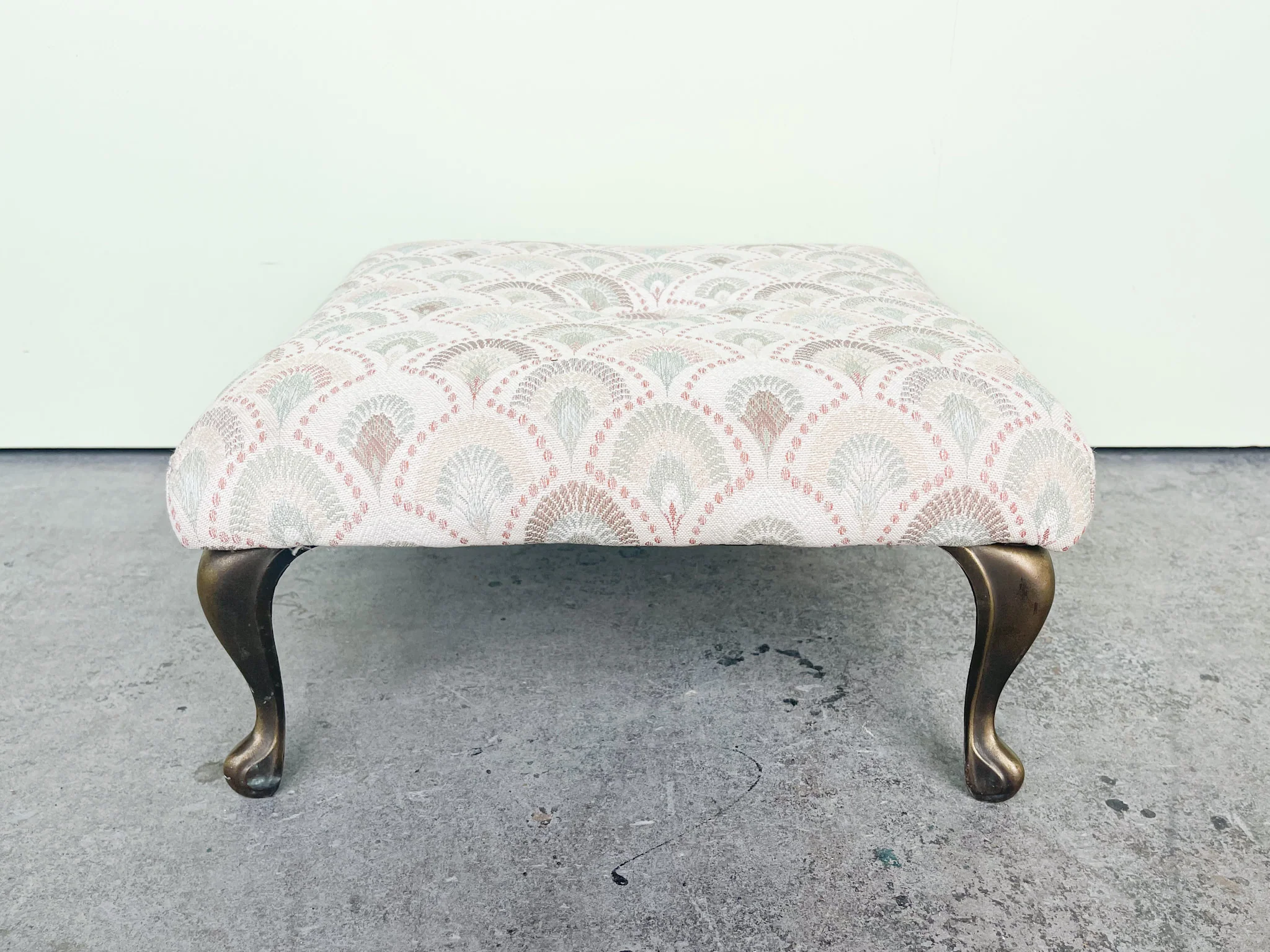 Granny Chic Pillow Top Tassel Foot Stool - Image 5