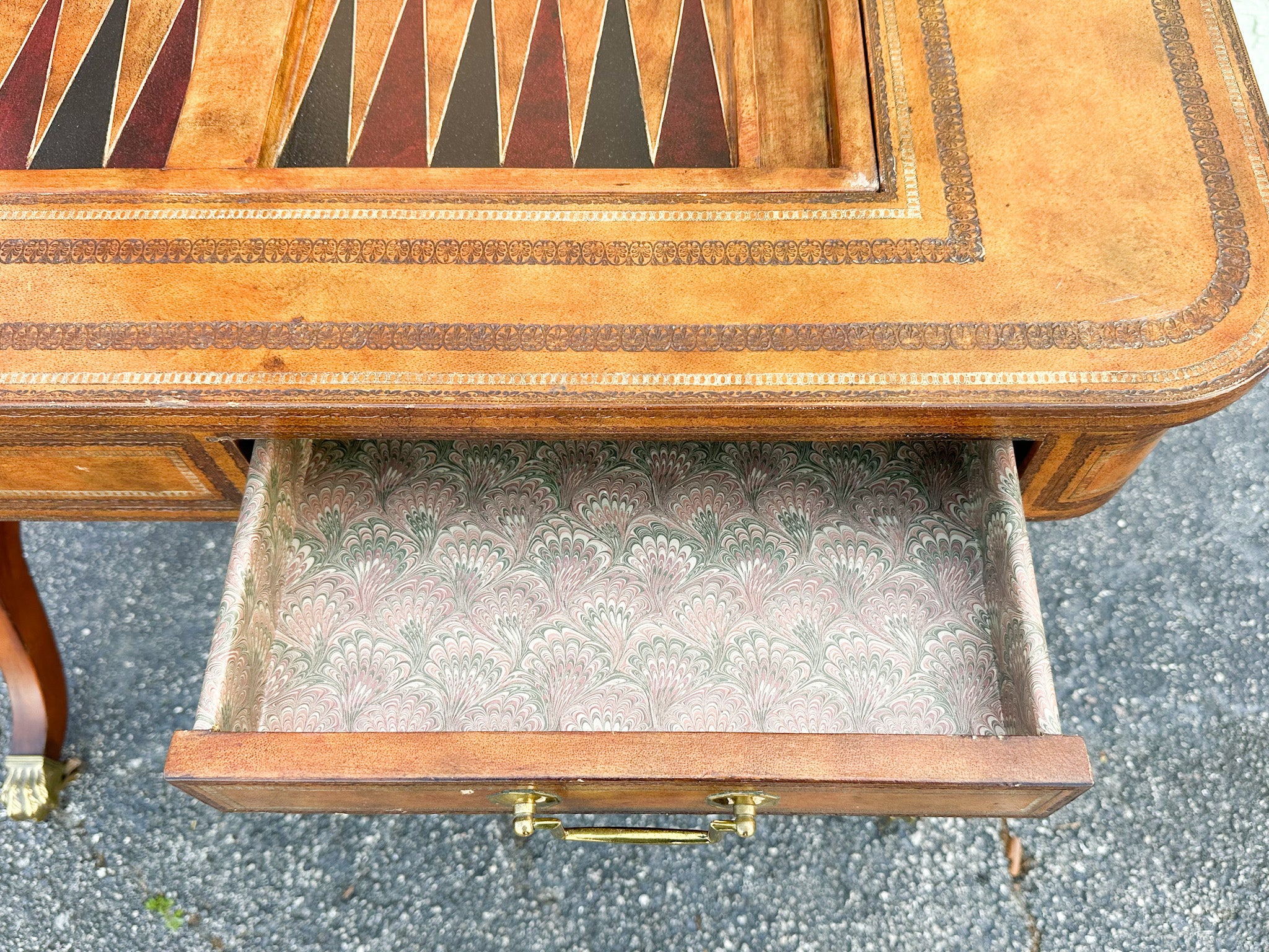 Handsome Leather Backgammon Table - Image 7