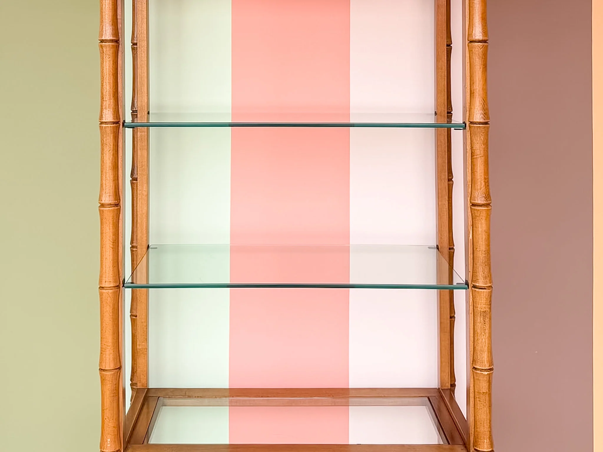 Handsome Thomasville Faux Bamboo Etagere - Image 3