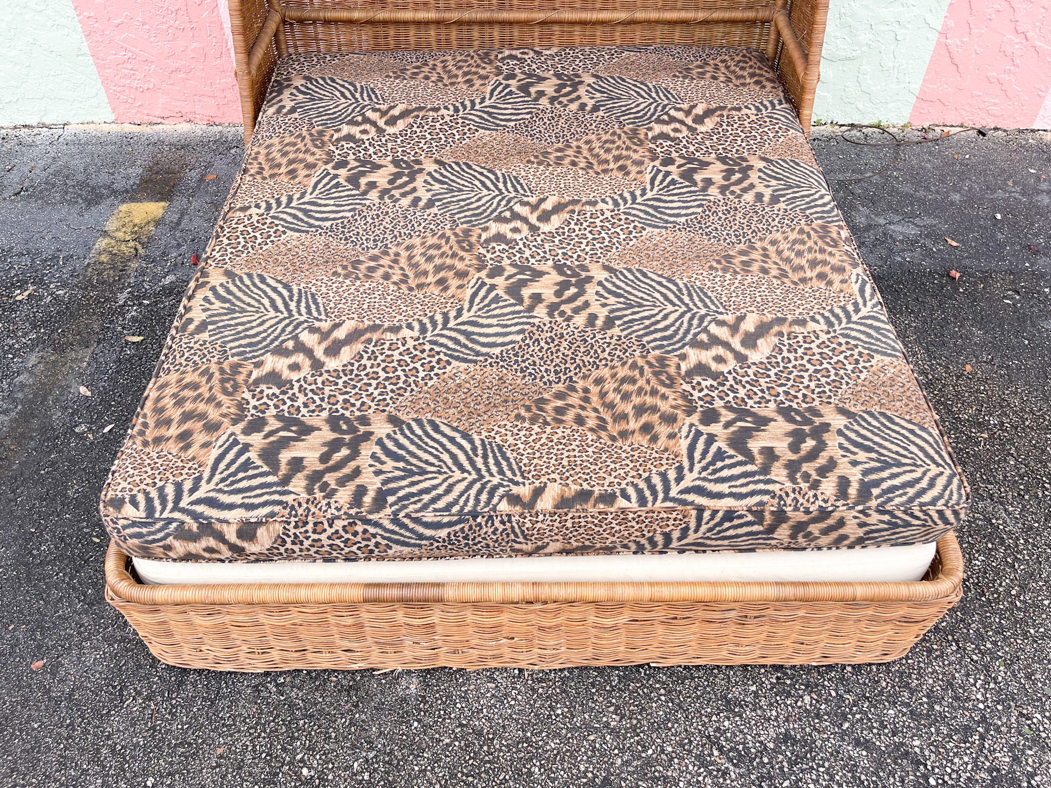 Island Chic Rattan Day Bed - Image 7