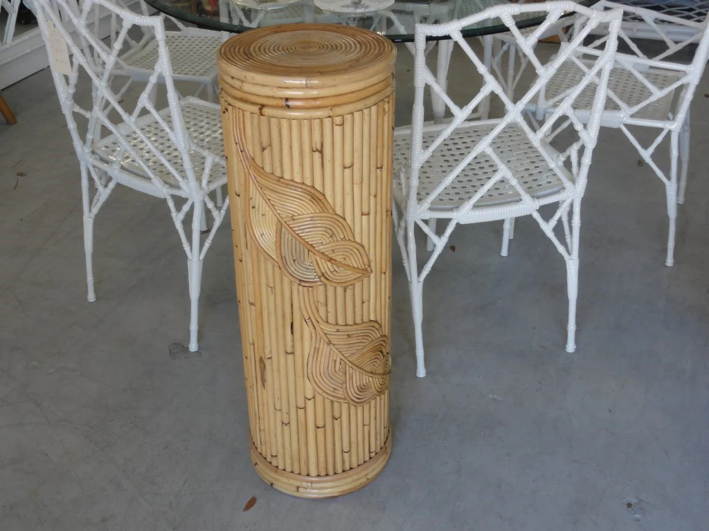 Island Chic Rattan Leaf Pedestal - Image 3
