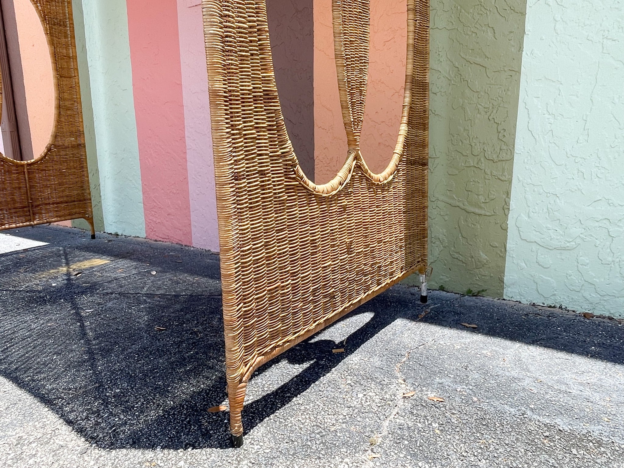 Island Chic Rattan Pagoda Day Bed - Image 3
