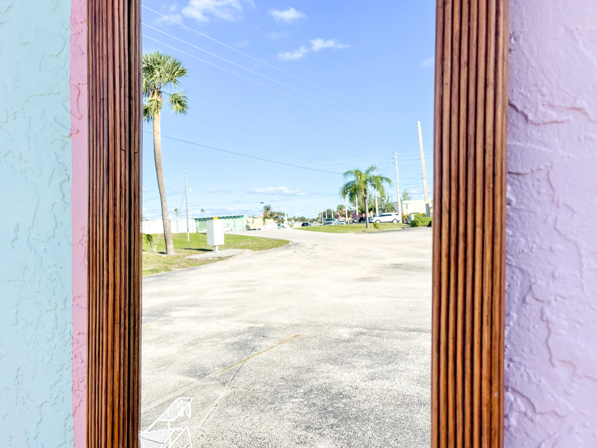 Kips Bay Show House Island Chic Split Reed Rattan Mirror - Image 3