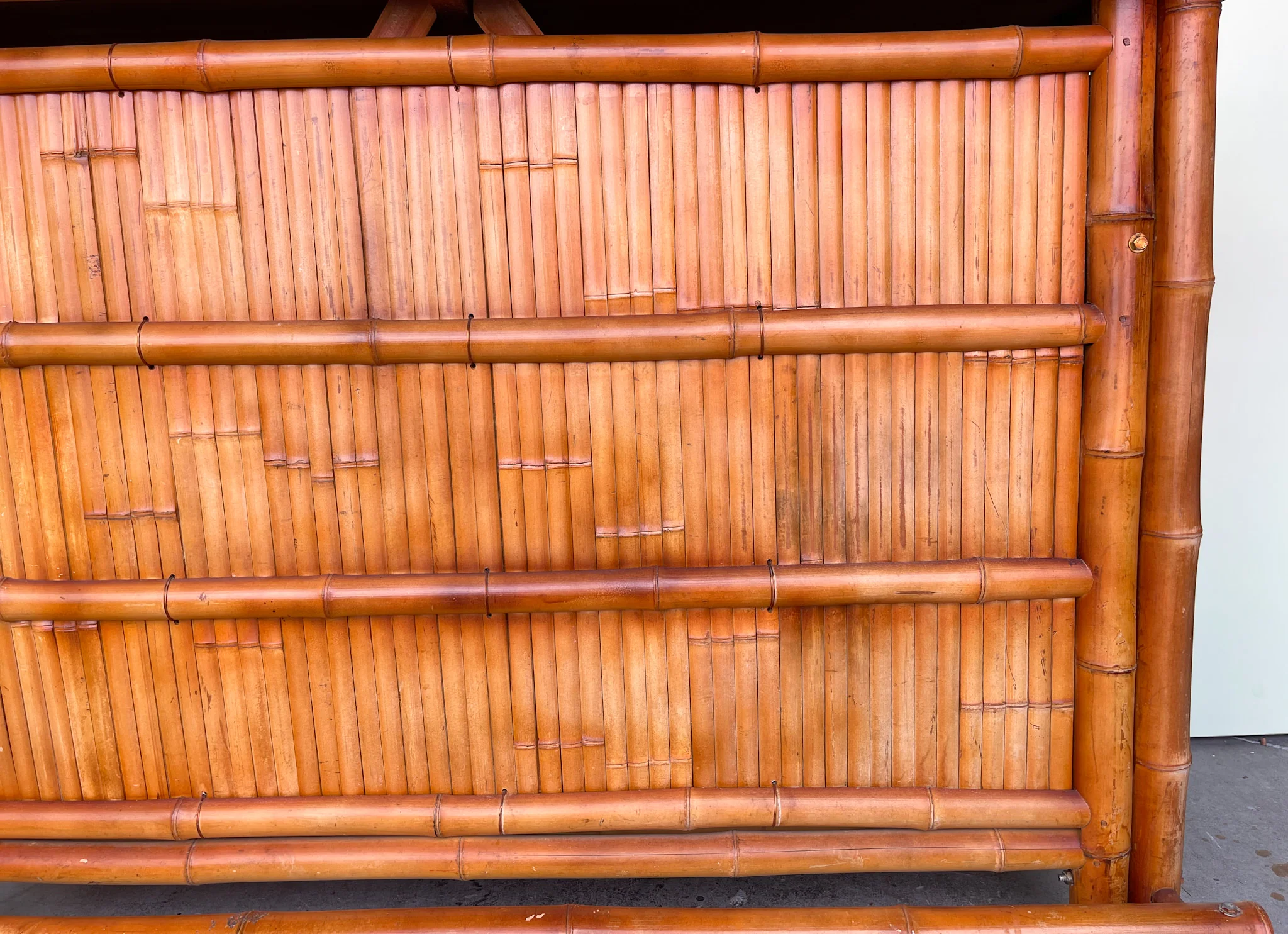 Island Style Bamboo Bar - Image 2