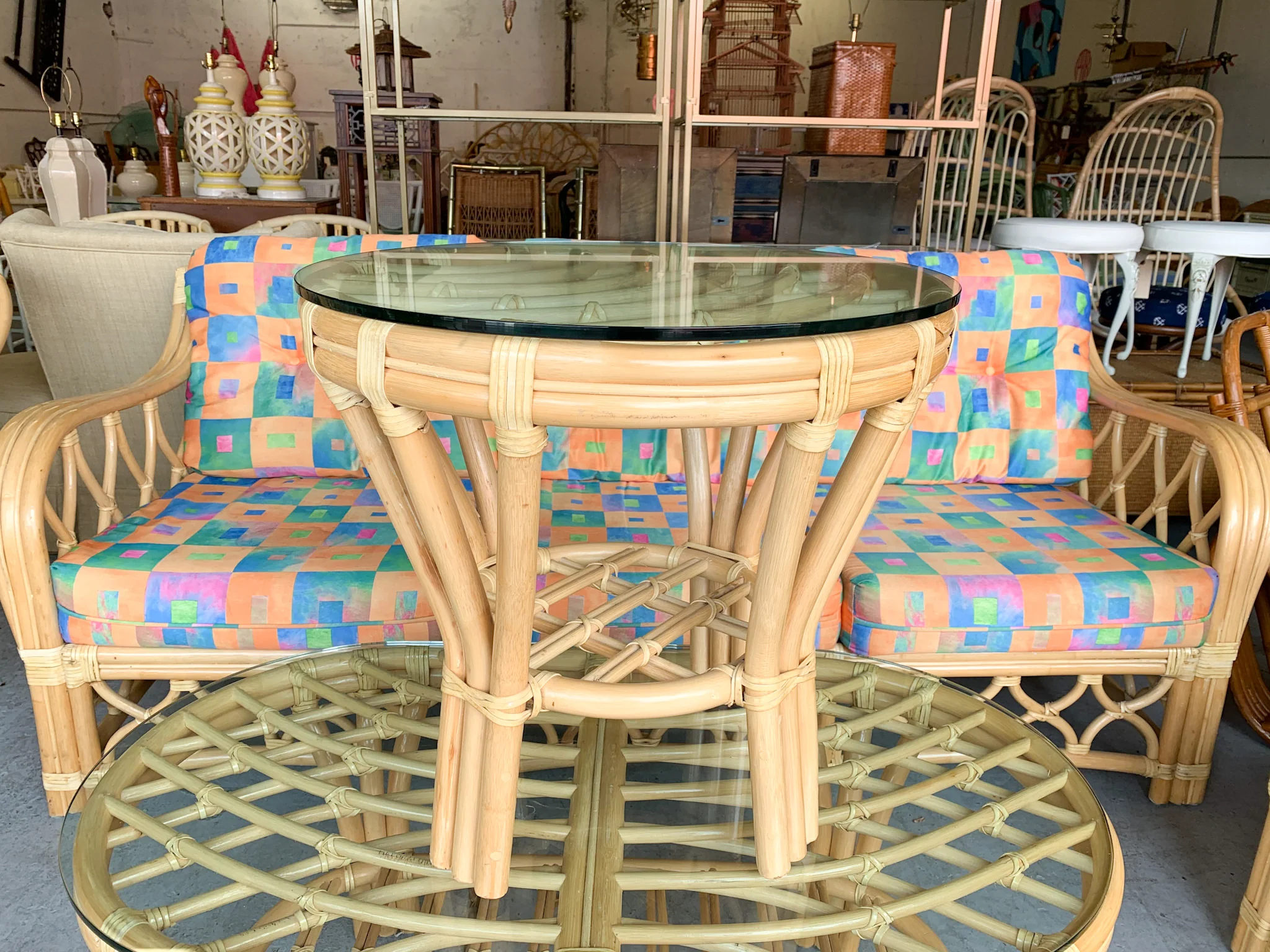 Island Style End Table - Image 2
