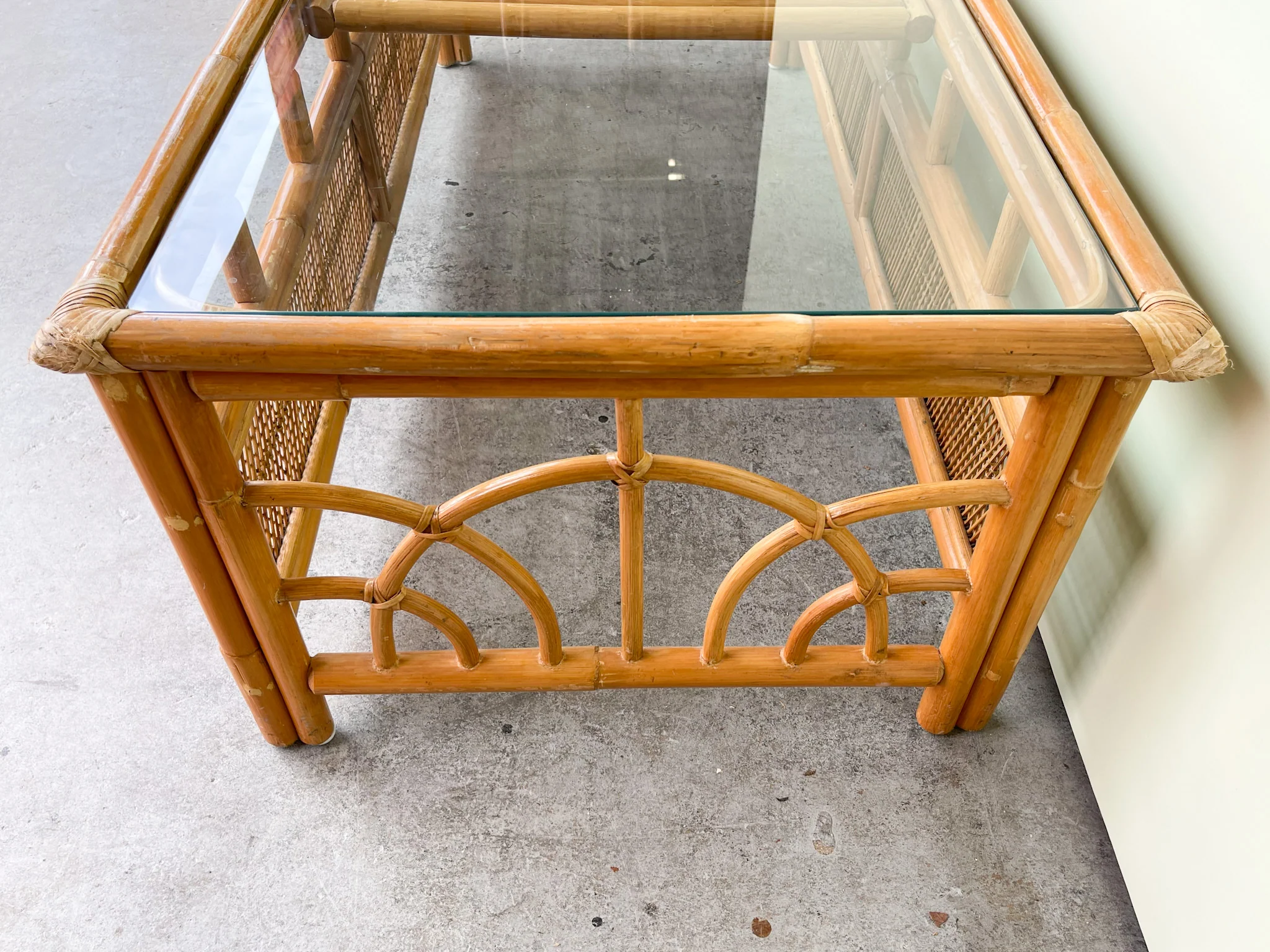 Island Style Rattan Coffee Table - Image 4