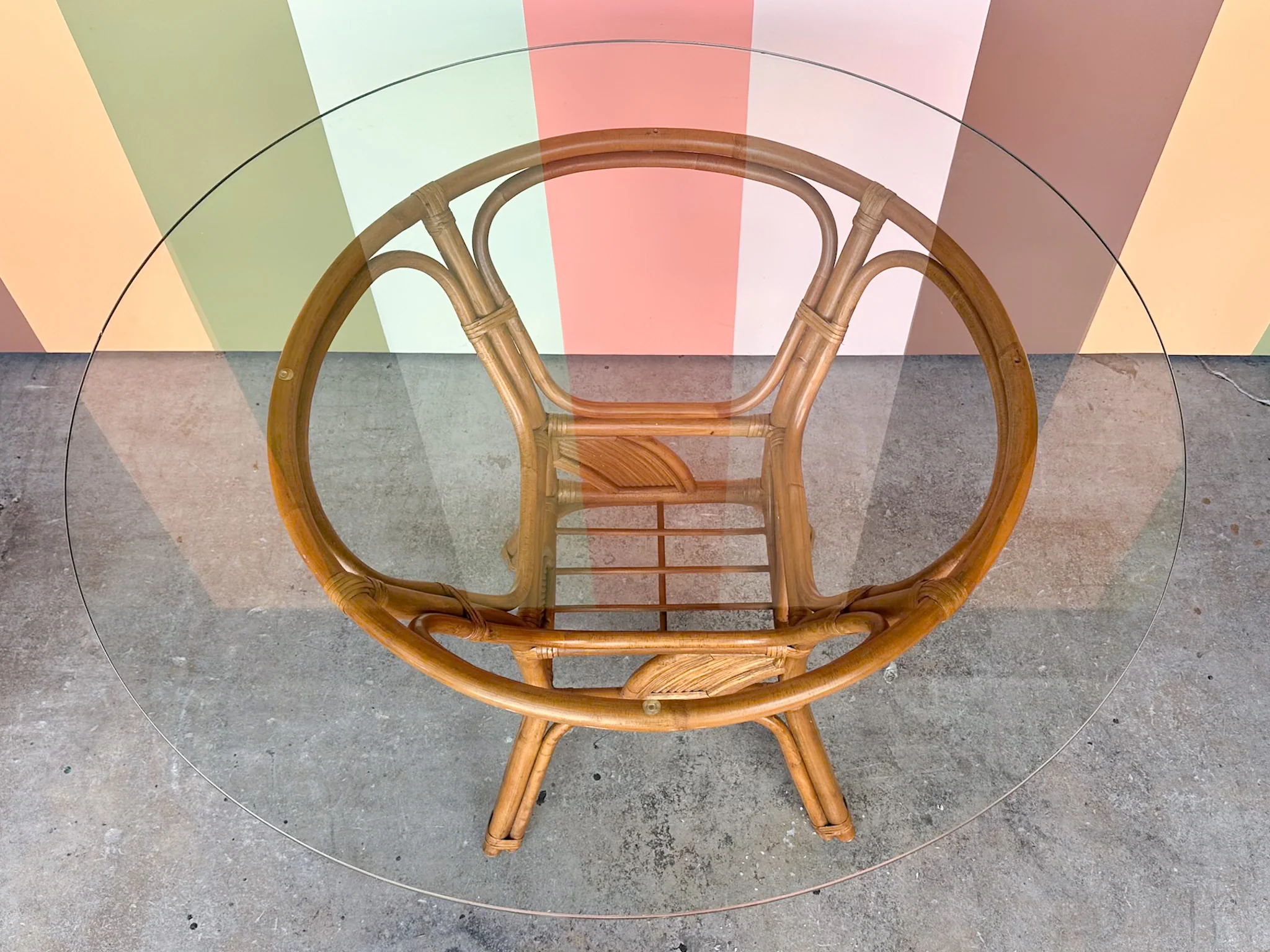 Island Style Rattan Dining Set - Image 4