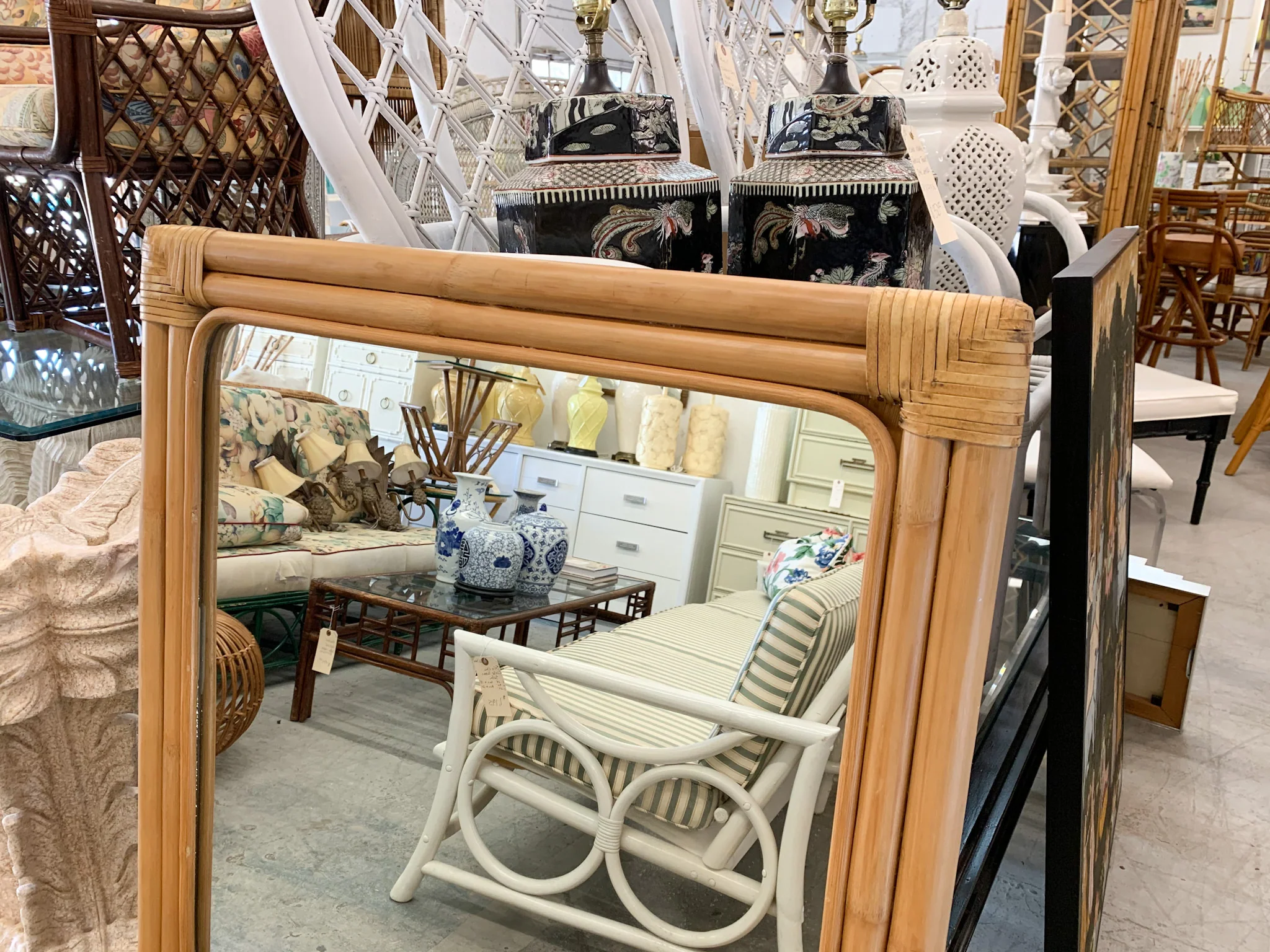 Island Style Rattan Mirror - Image 4