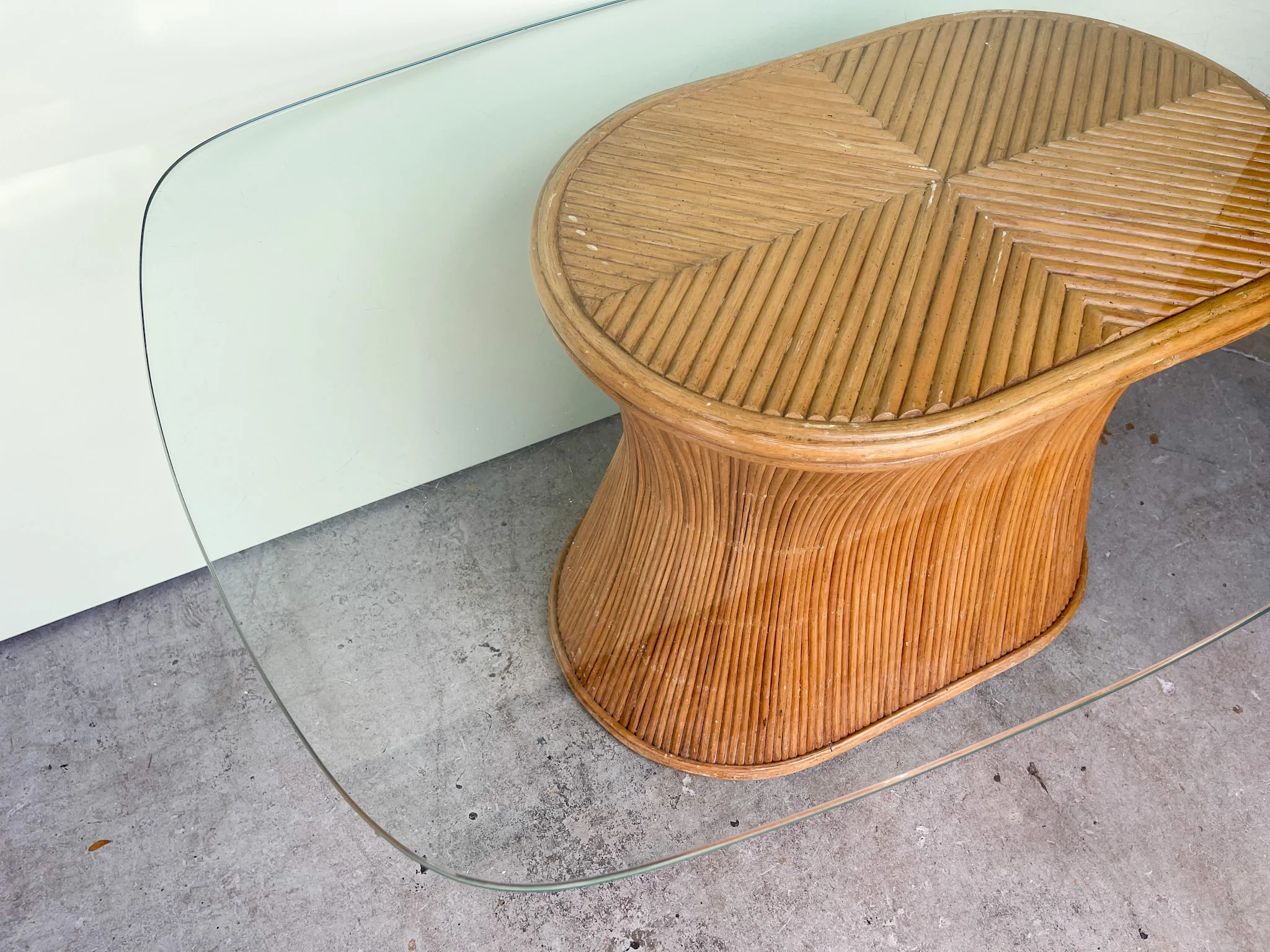 Island Style Rattan Oval Dining Table - Image 9