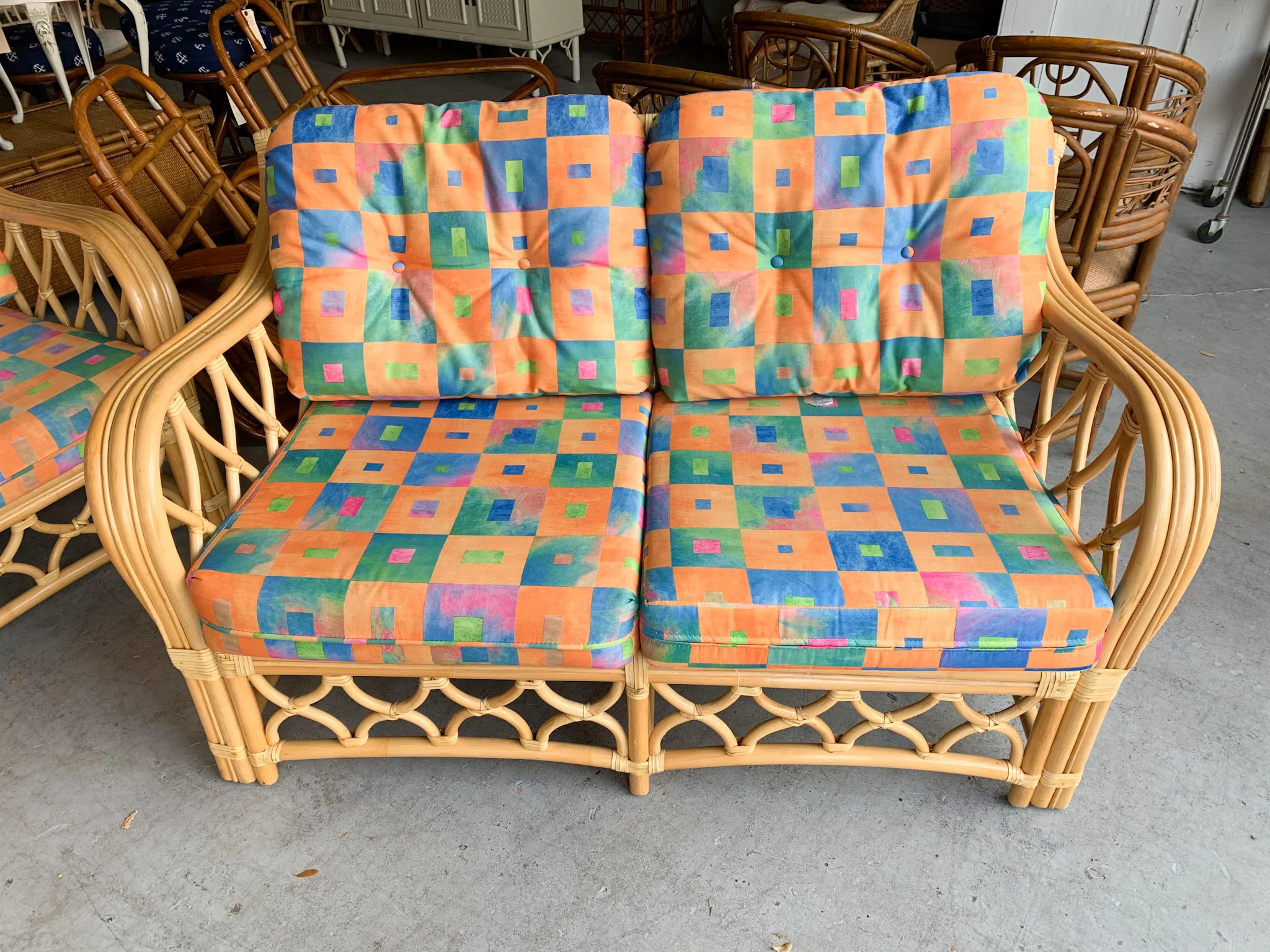 Island Style Rattan Settee - Image 6