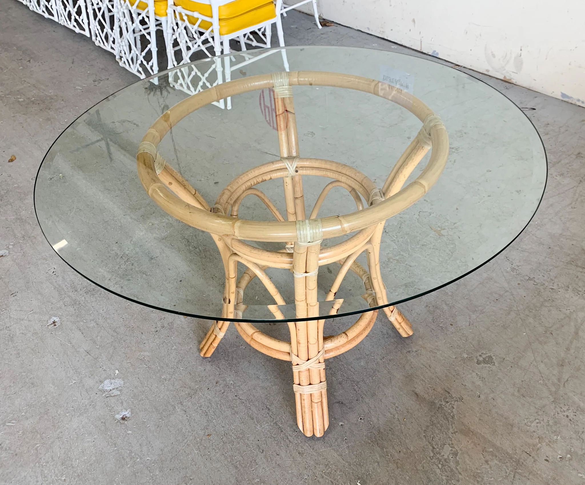 Island Style Rattan Table - Image 2