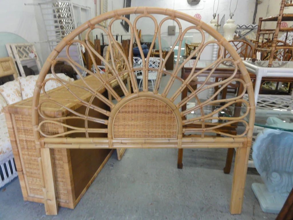 Island Style Sunburst Headboard - Image 4
