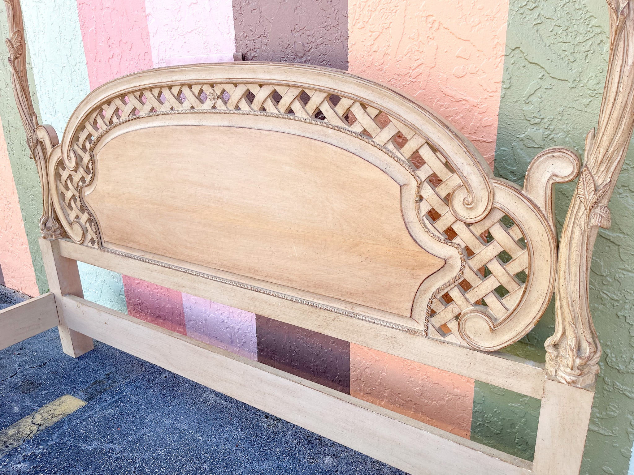 Italian Wood Carved Four Poster Palm King - Image 3