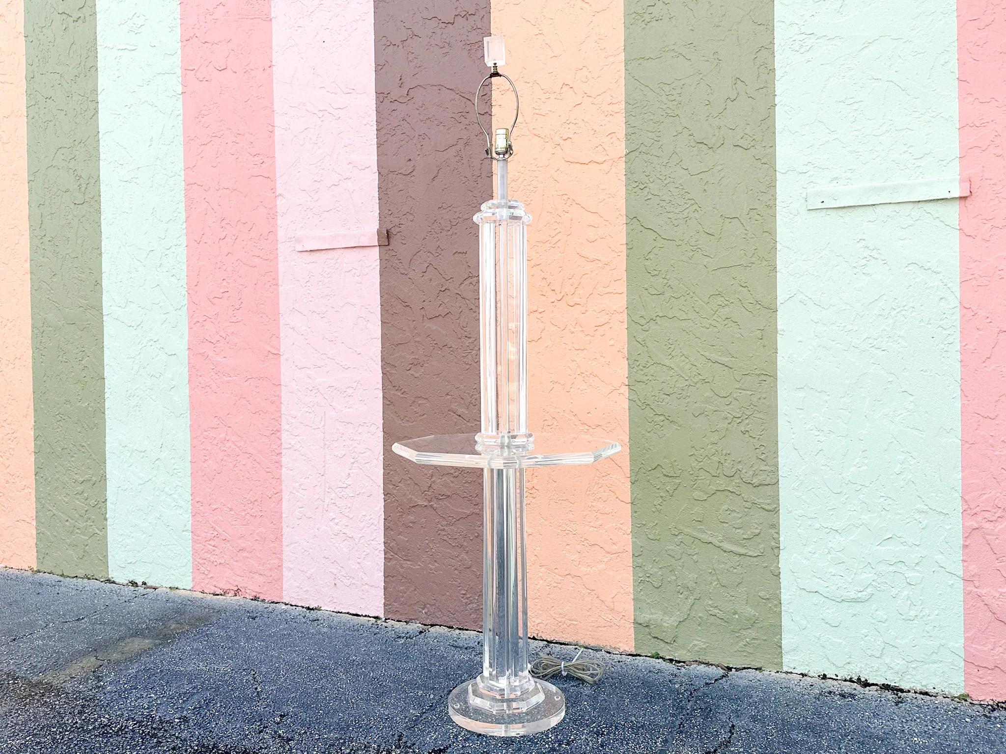 Karl Springer Style Lucite Table Lamp - Image 11