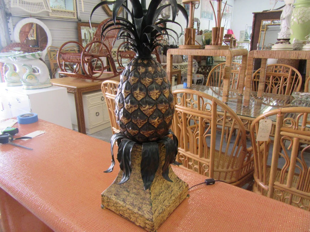 Large Tole Italian Pineapple Lamp - Image 4