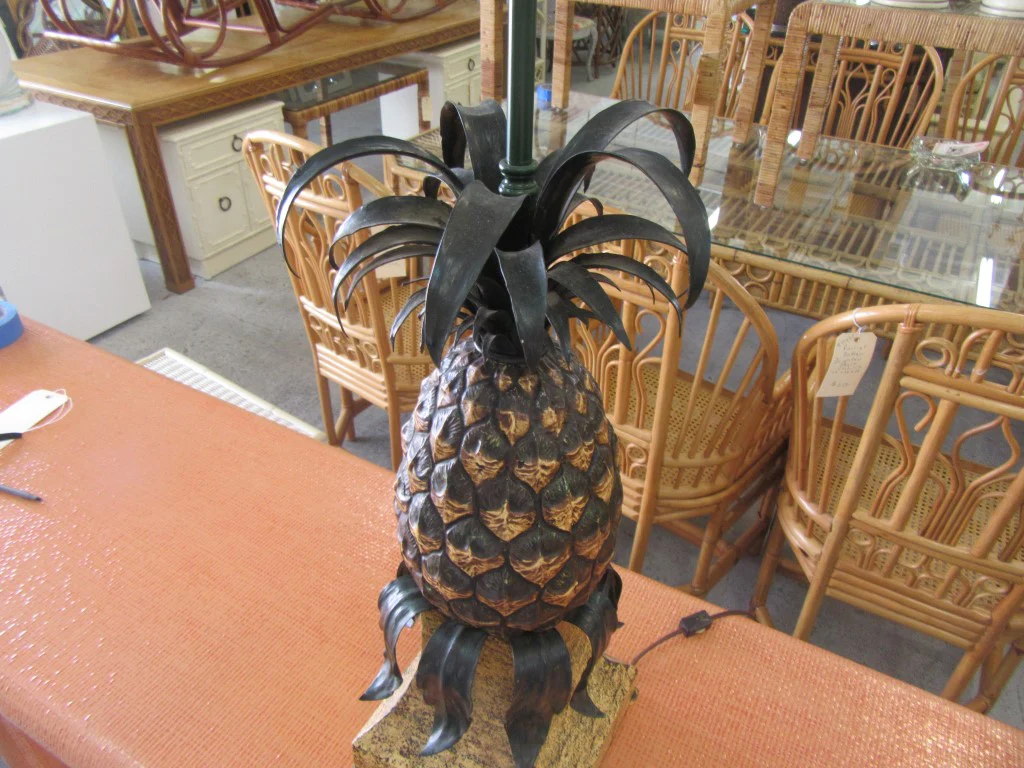Large Tole Italian Pineapple Lamp - Image 6